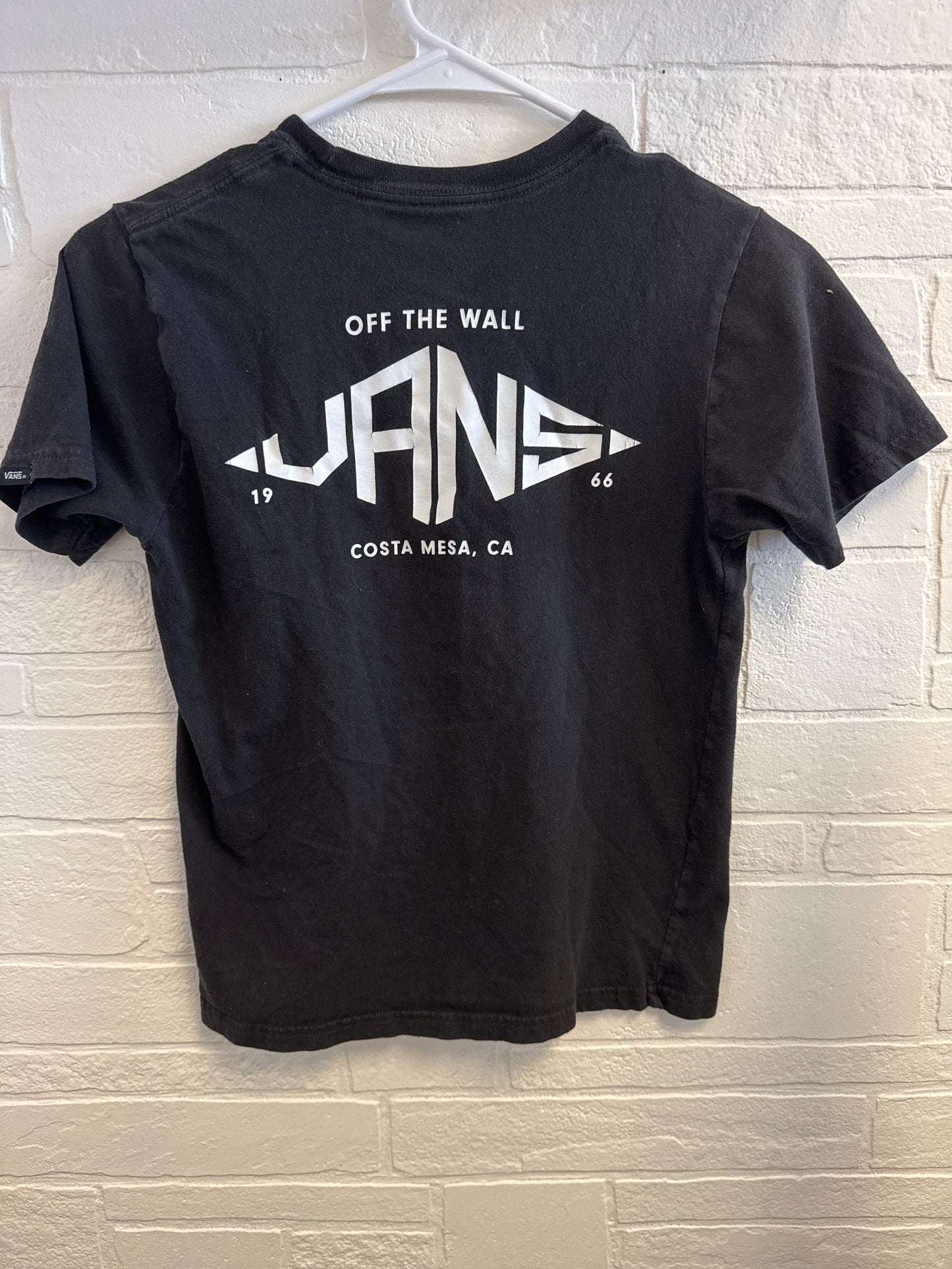 8/10 Vans B&W Tee