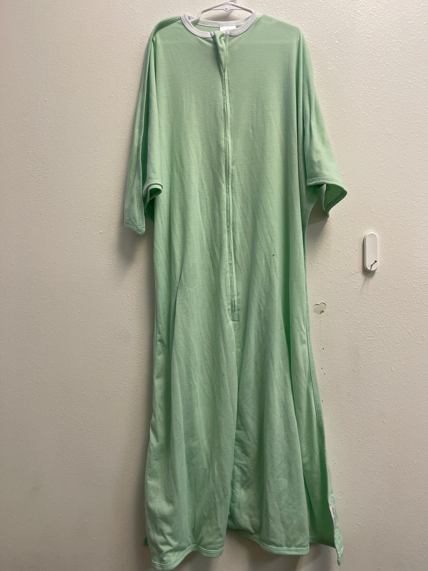 2/3 Sleeping Baby Sleep Sack