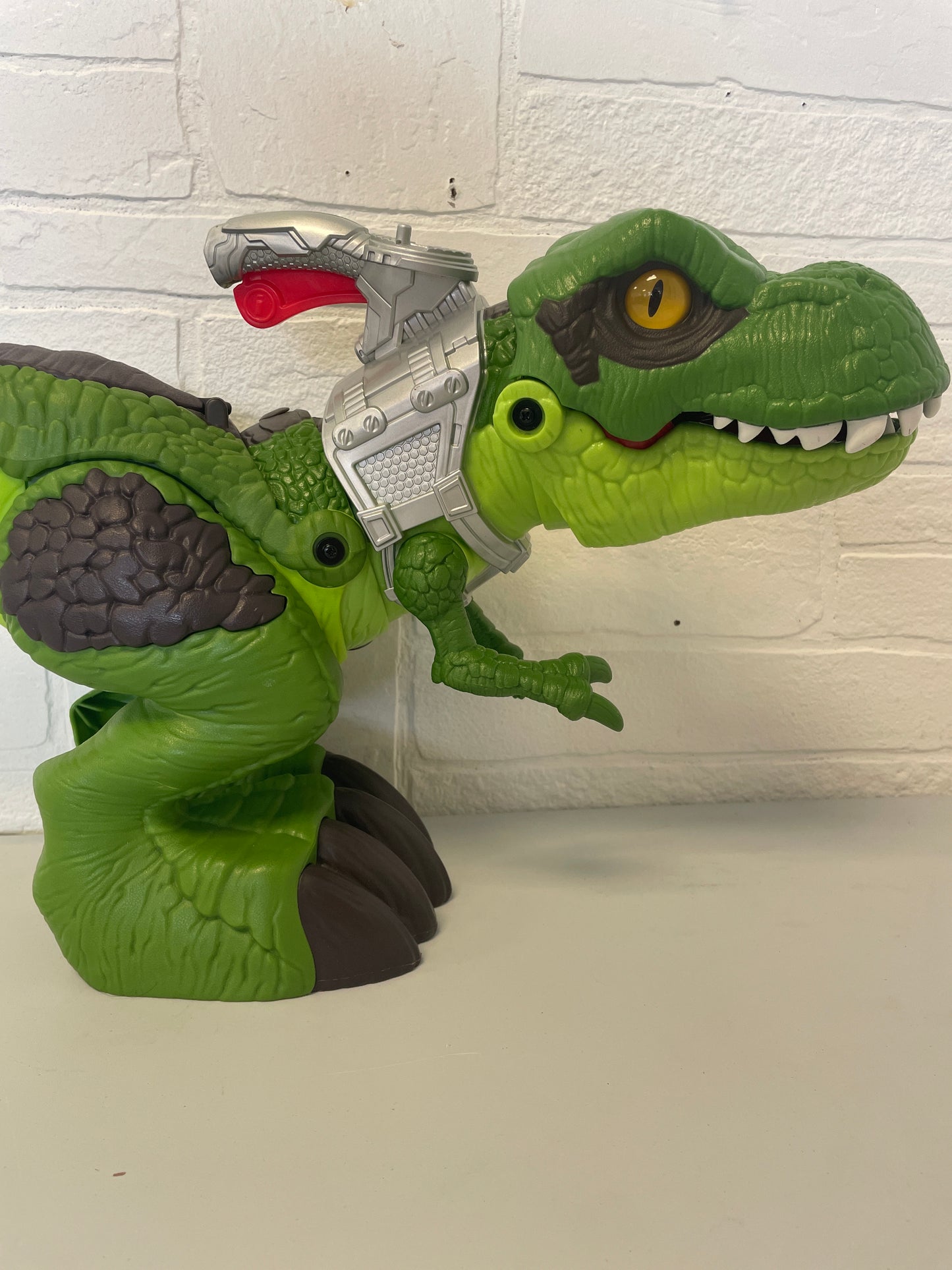 Fisher-Price Imaginext Jurassic World Mega Mouth T. rex