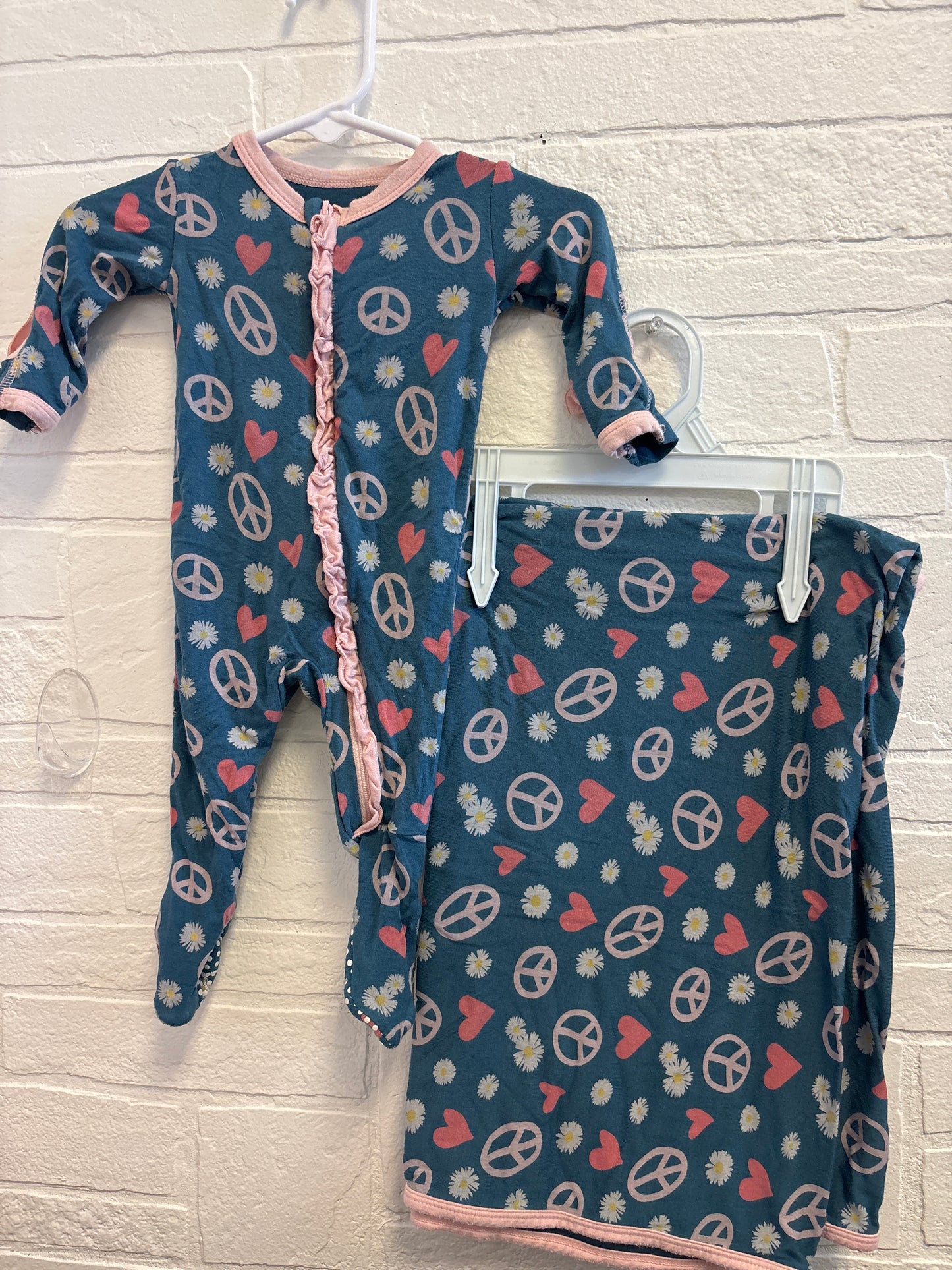 NB Kickee Pants Bamboo Peace Sign Sleeper and Blanket