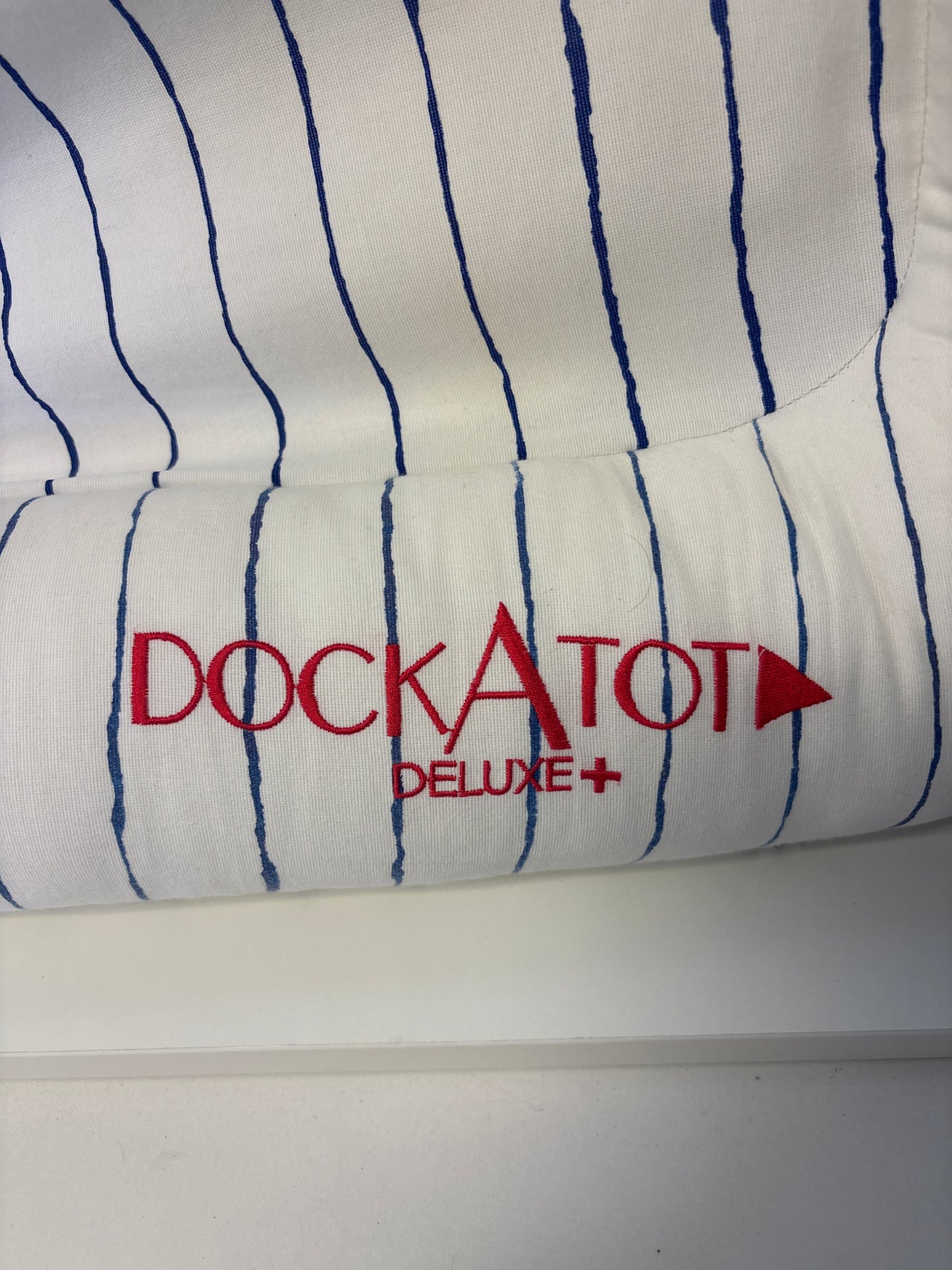 DockATot Deluxe+ Dock Marinière" stripe