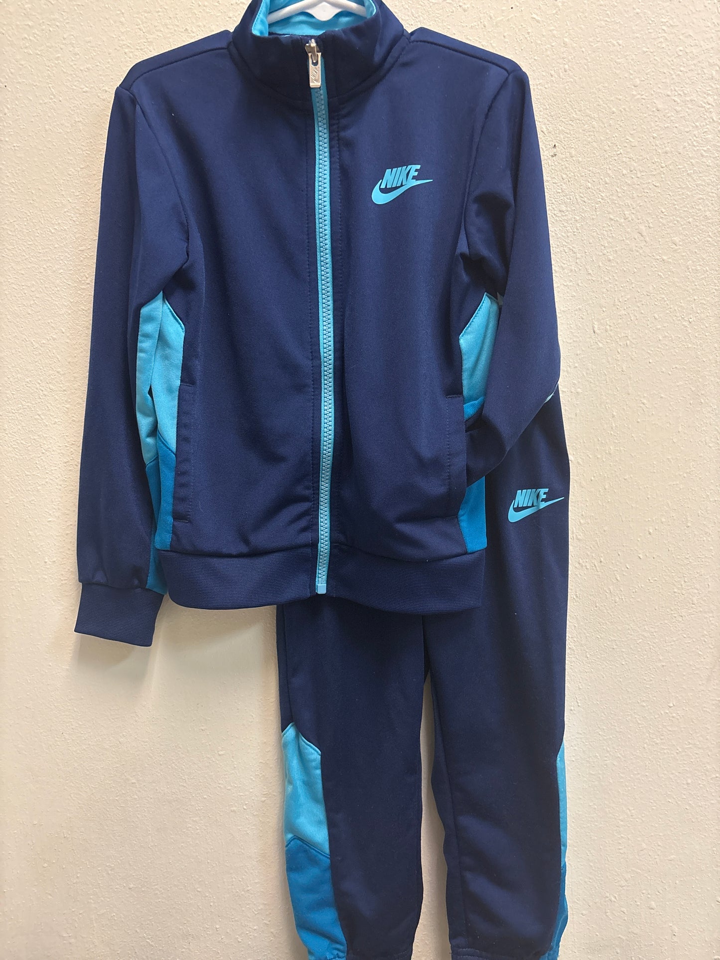 4T Nike Sweat Outfit