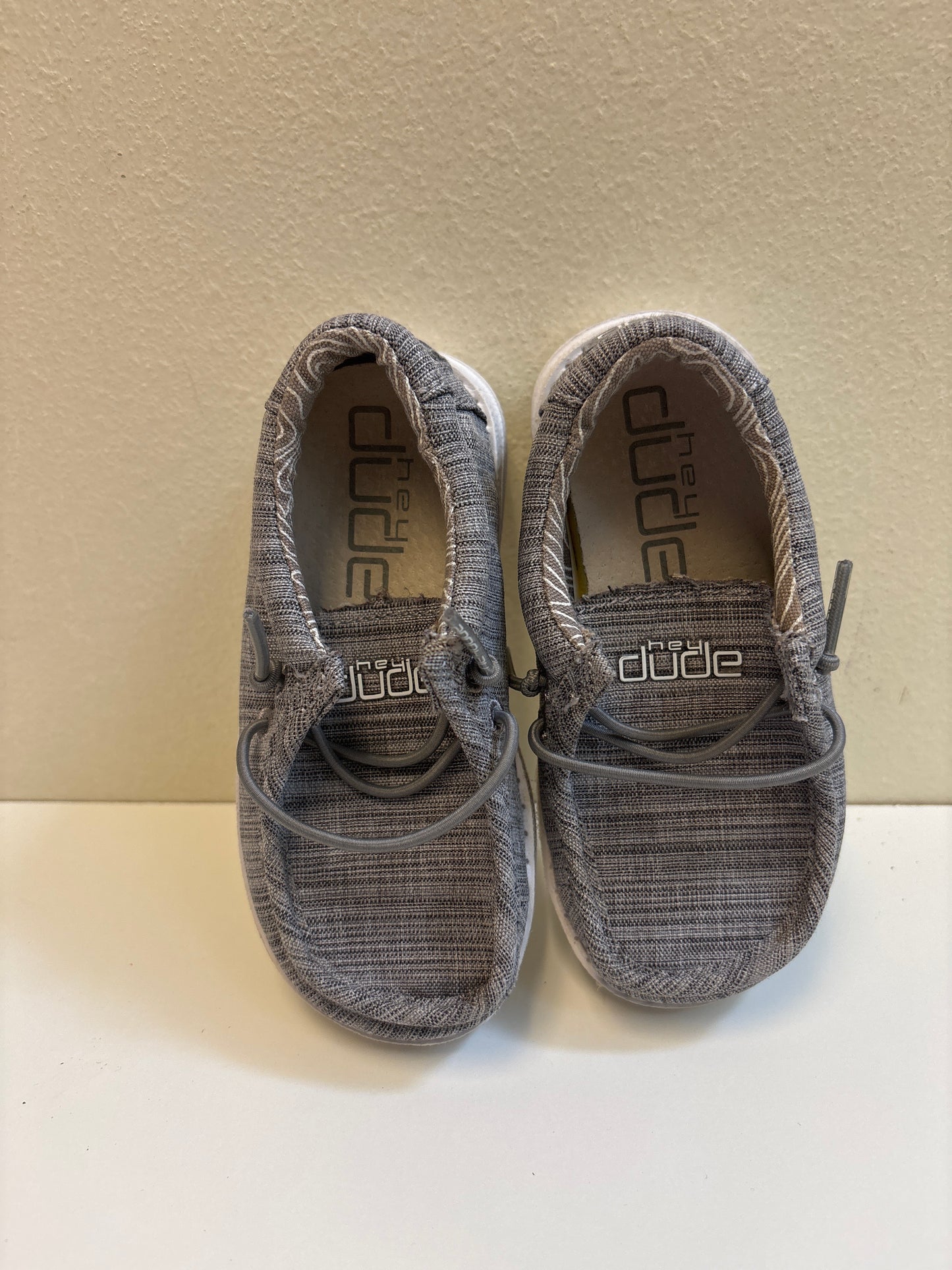 Size 7 Gray Hey Dudes