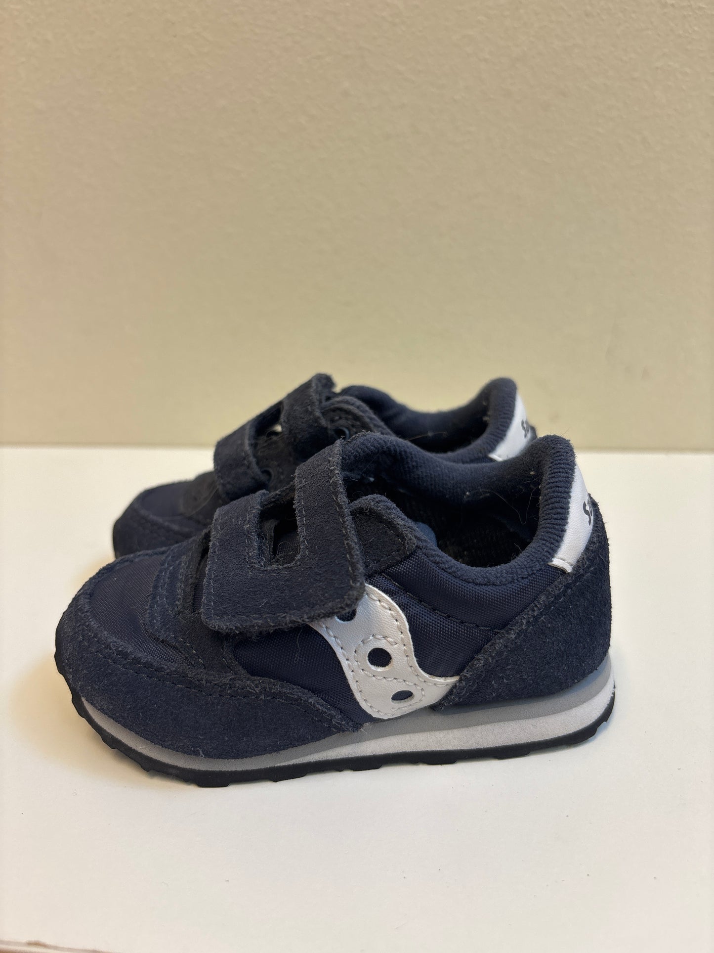 Size 4.5 Toddler Saucony Suede Shoes