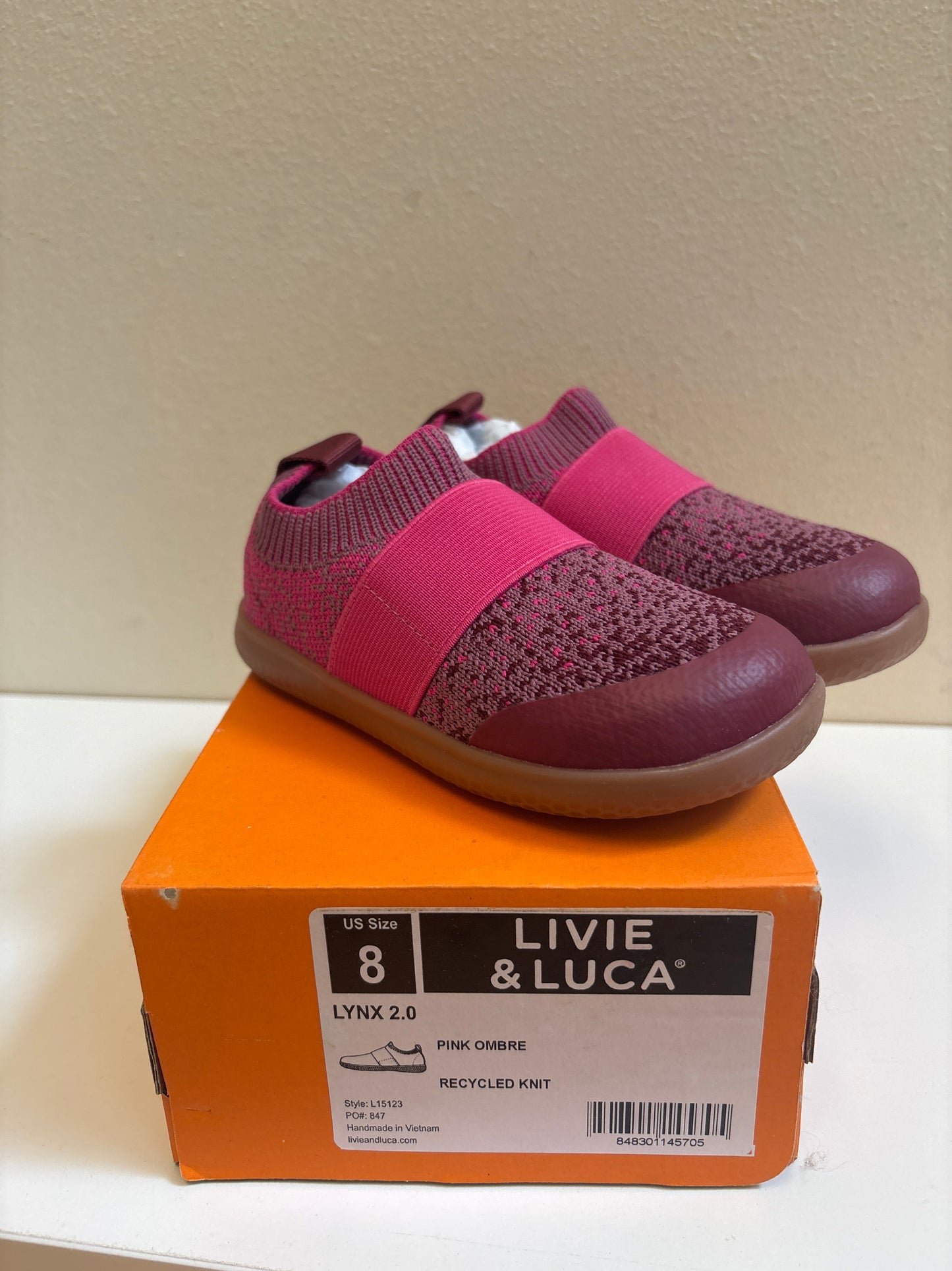 Size 8 New Livie Luca Lynx 2.0 Pink Knit