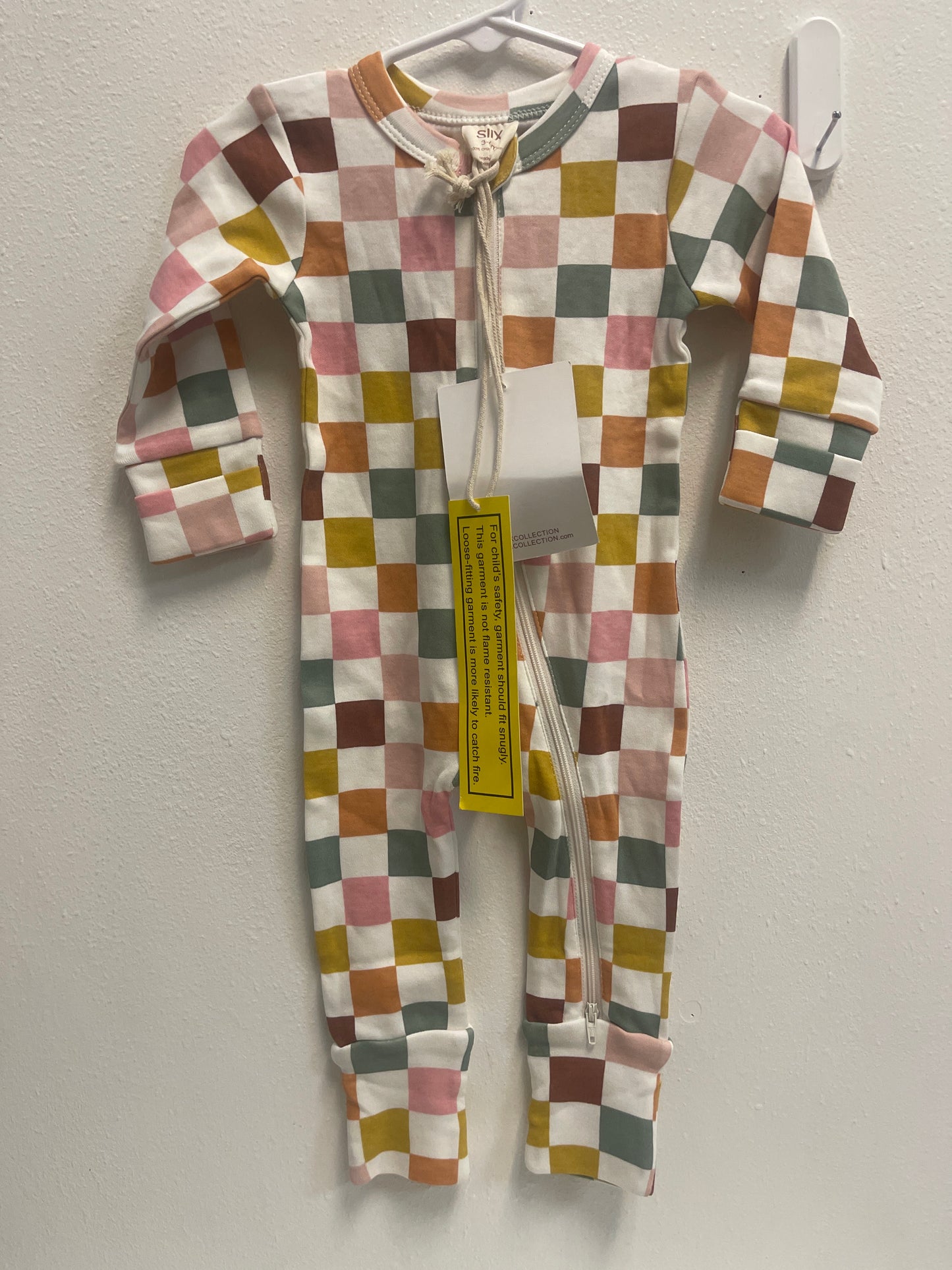 3/6m new SIIX Checkered Sleeper