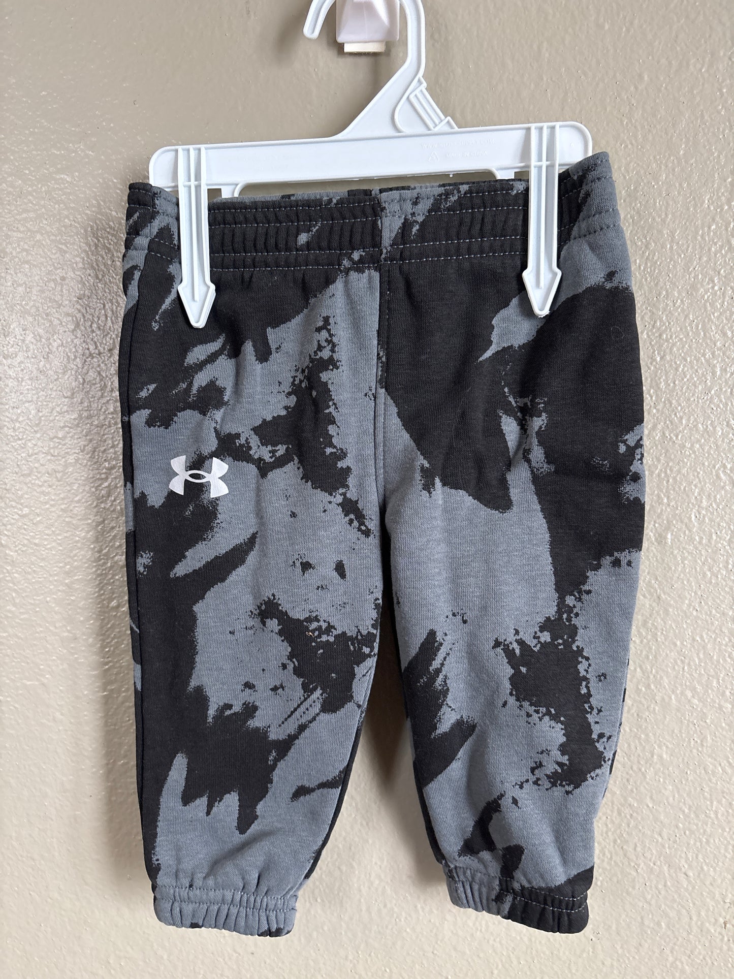 3-6m Under Armour Gray Black Sweats