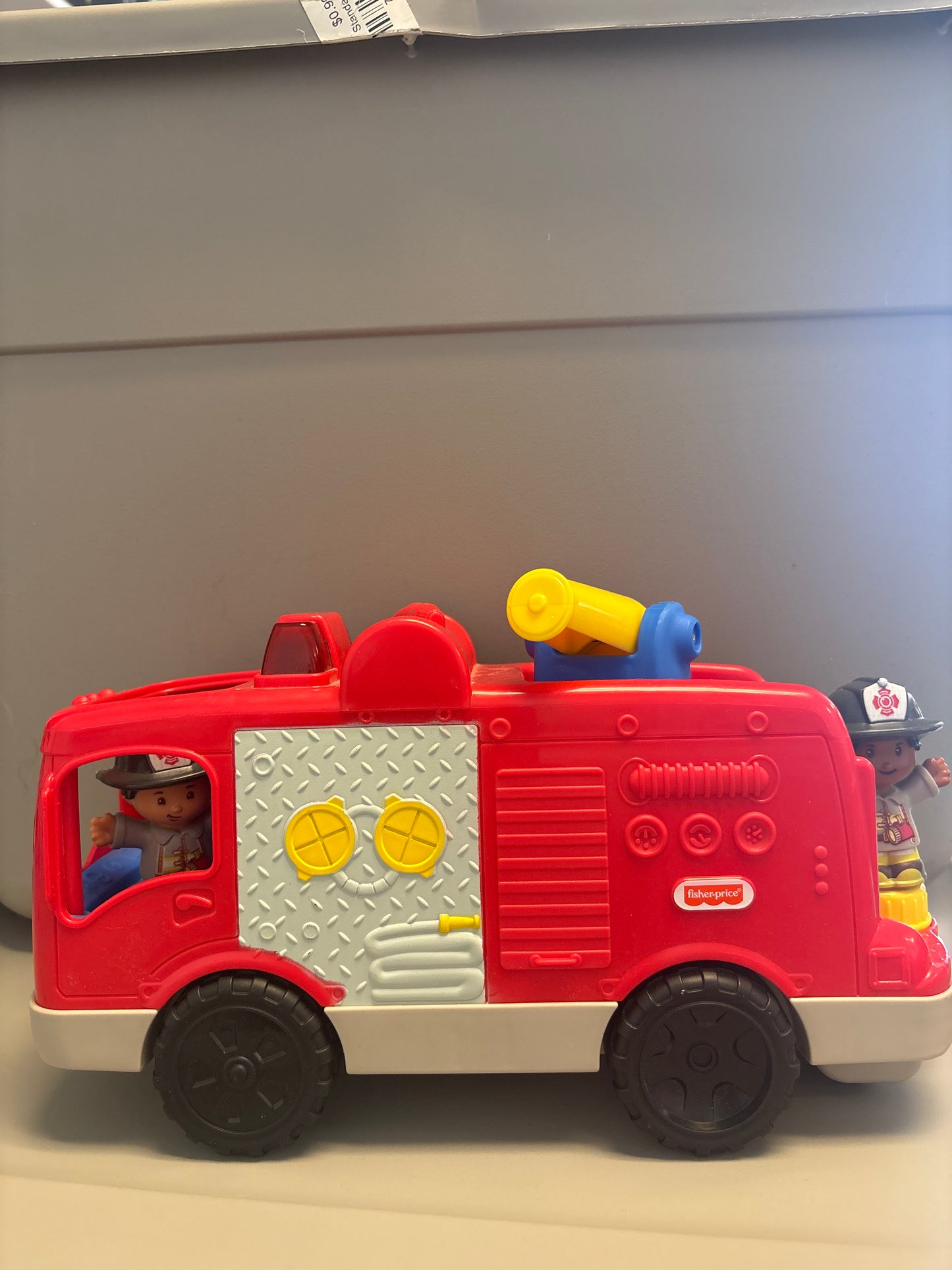 Fisher-Price Little People Fire Truck Musical Toddler Toy with Lights Sounds & 2 Figures
