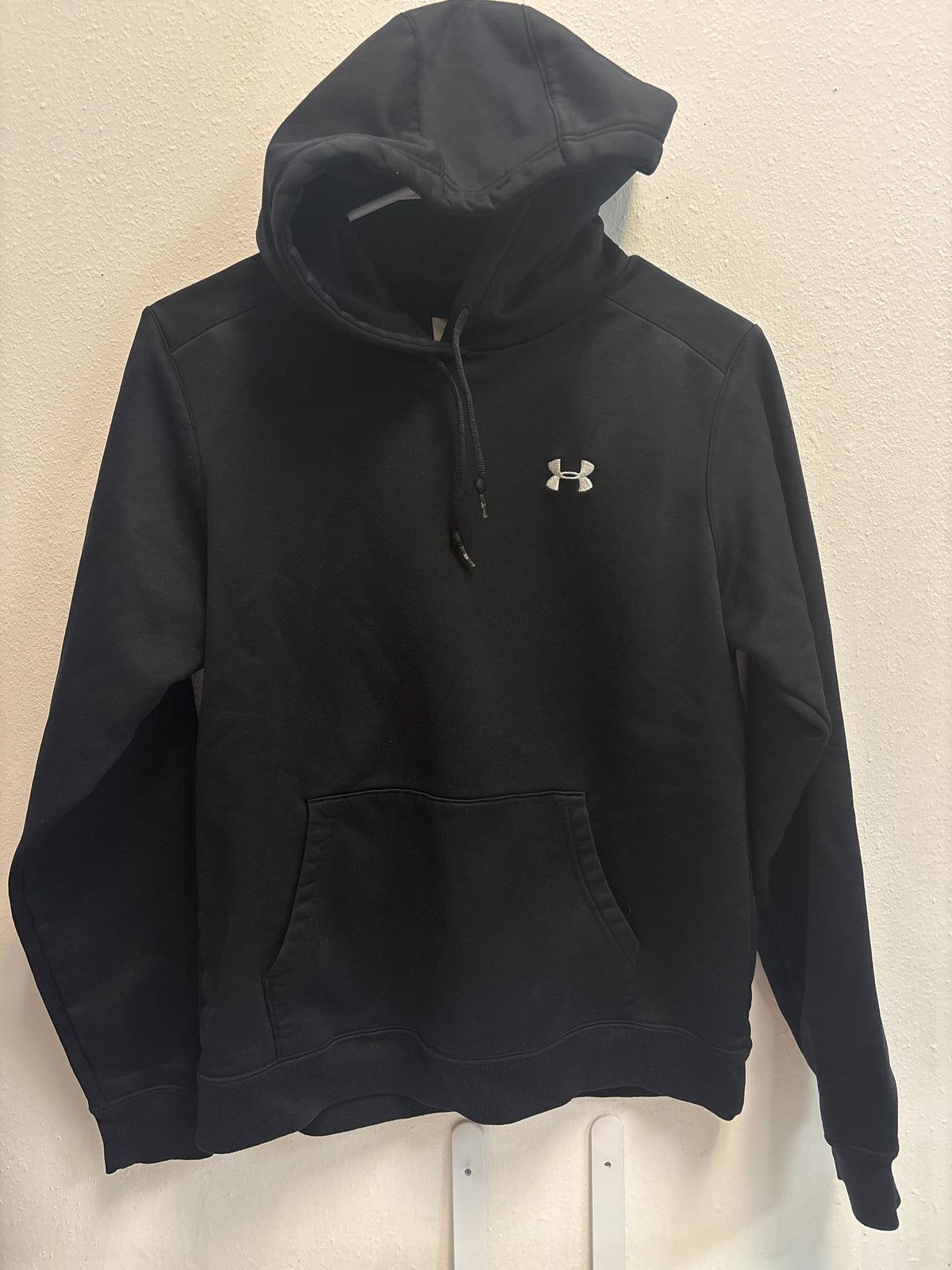 M Under Armour Black Hoodie