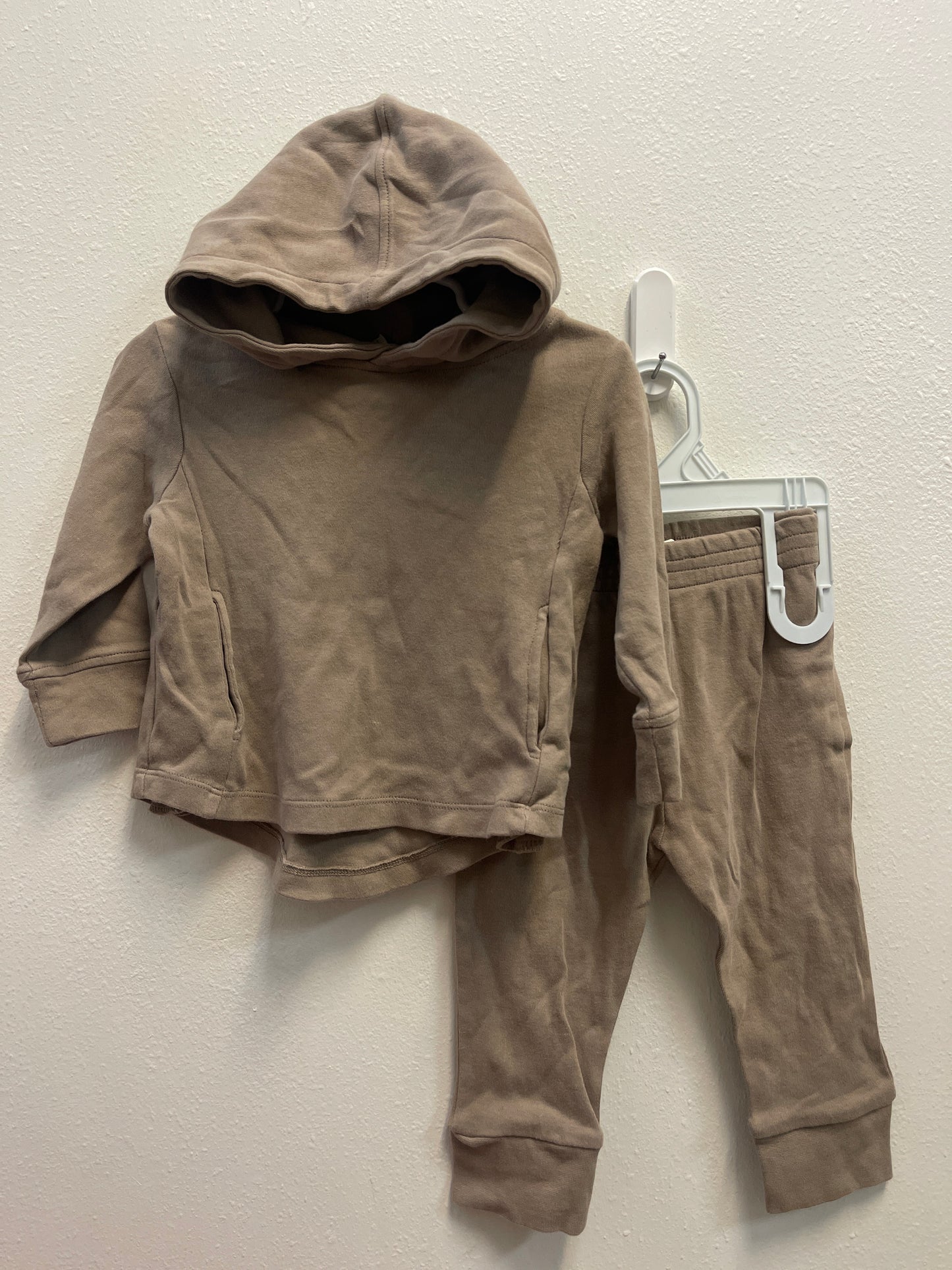 12/18m Kate Quinn Brown Sweat Set