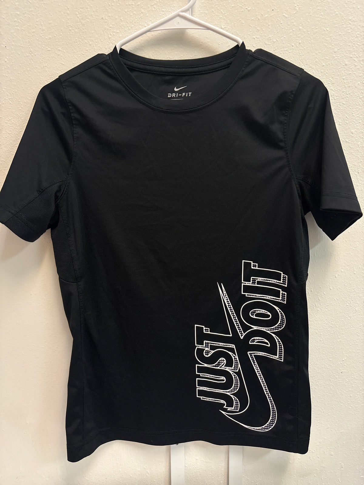 L Nike Just Do It Tee