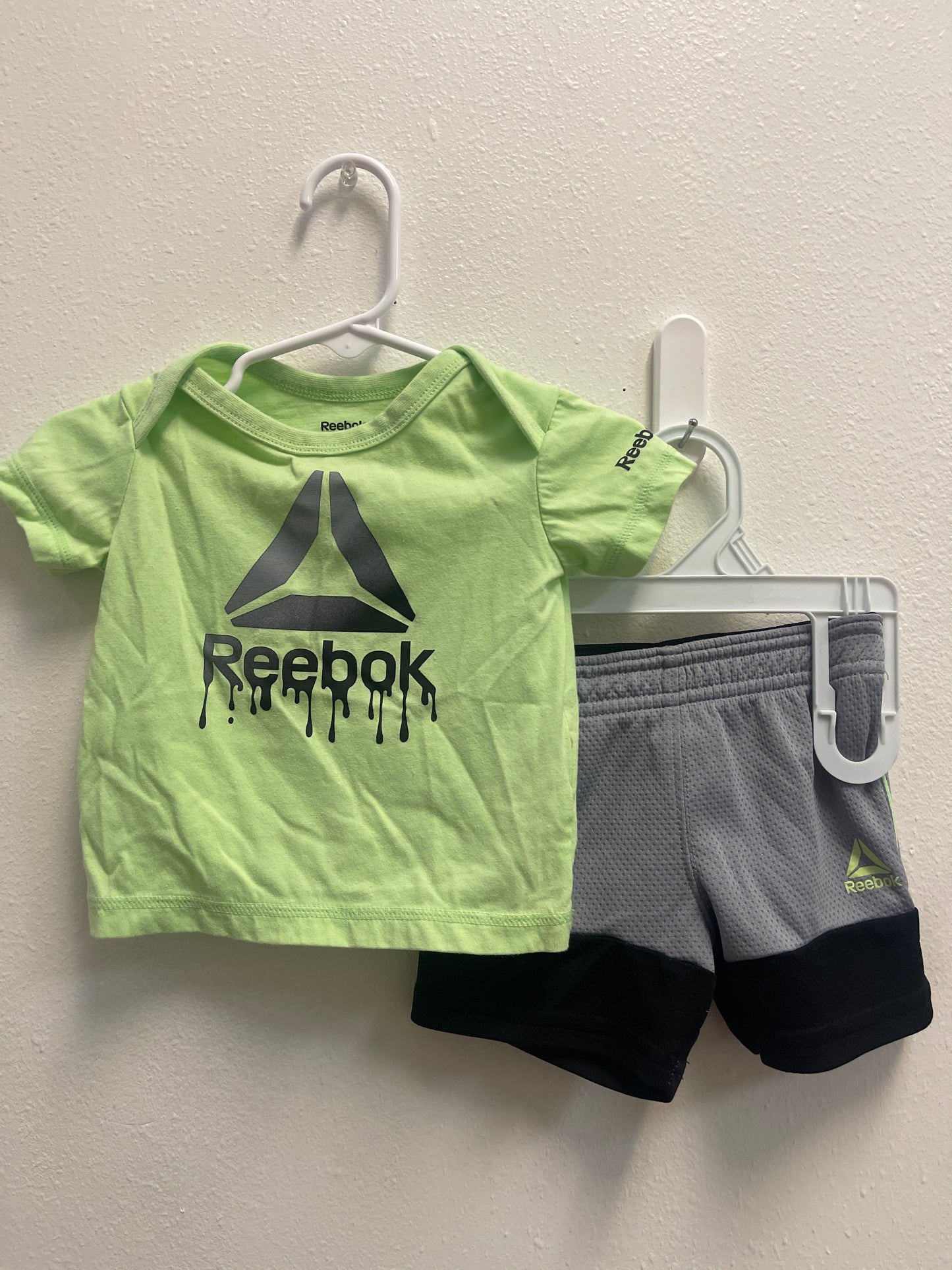 3/6m Reebok Green Gray Set