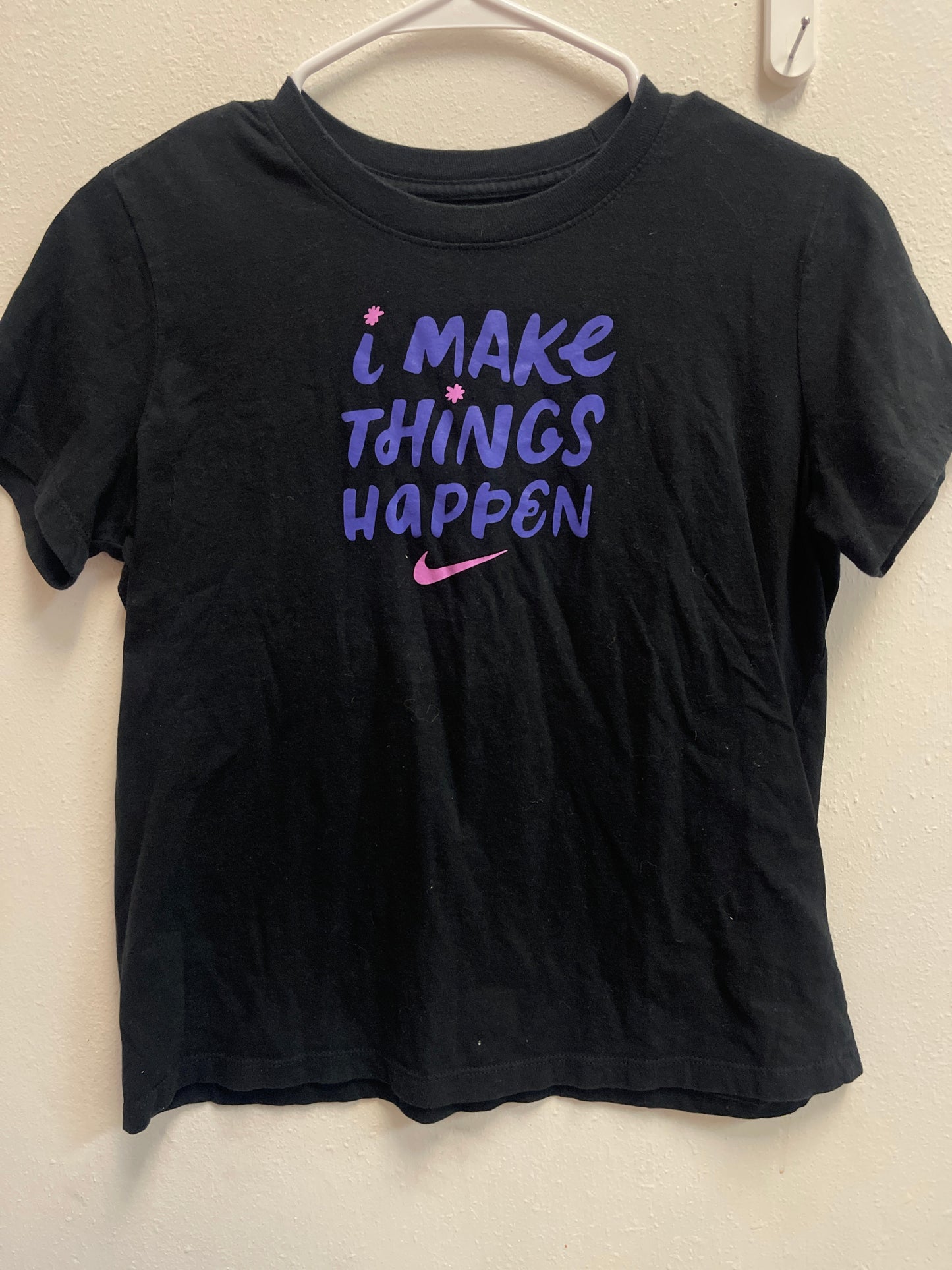 XL Nike Make things Happen Tee