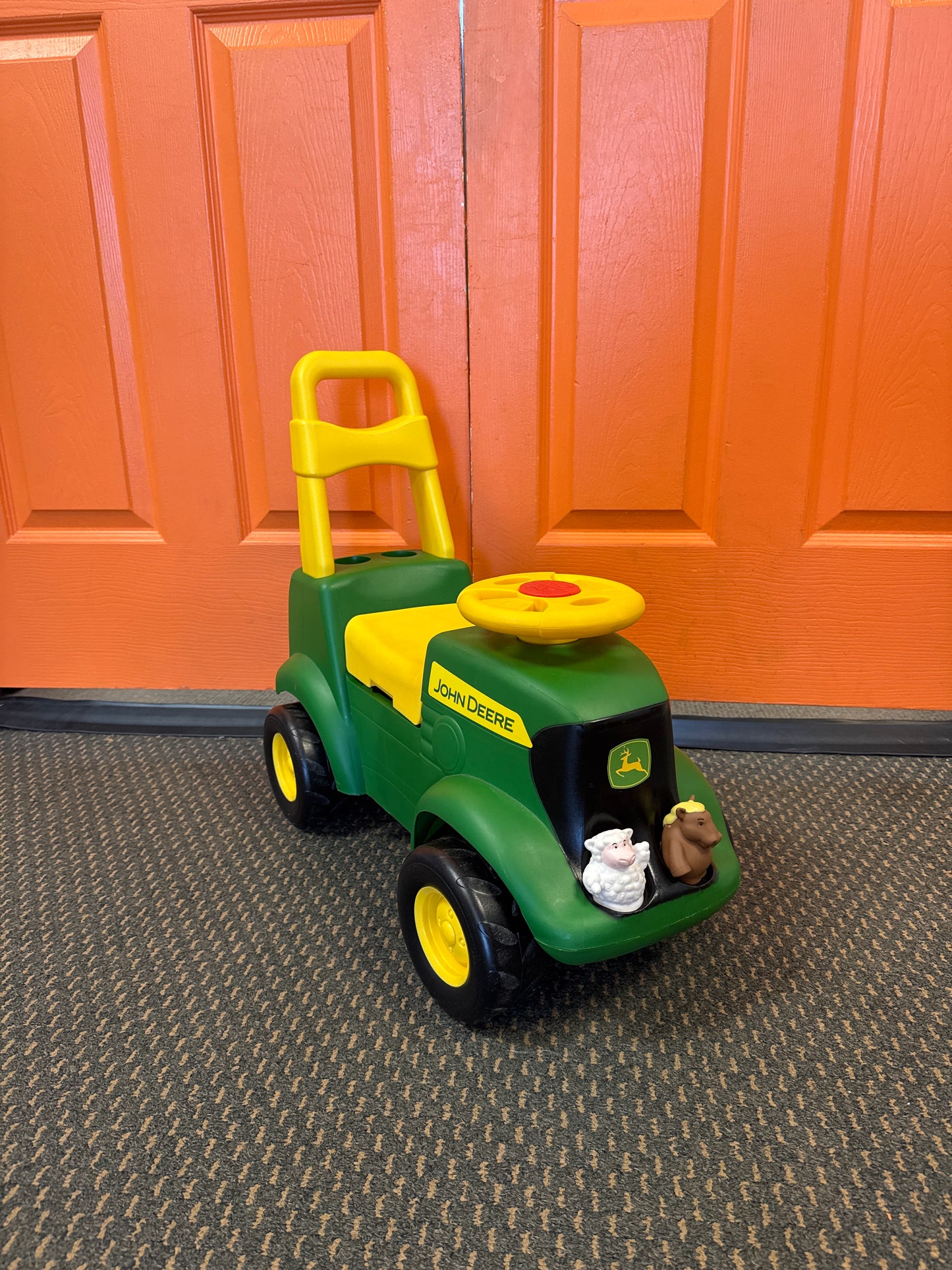 John Deere Sit 'N Scoot Tractor, 3-in-1 Ride on Tractor with Farm Animal Toys & Handle