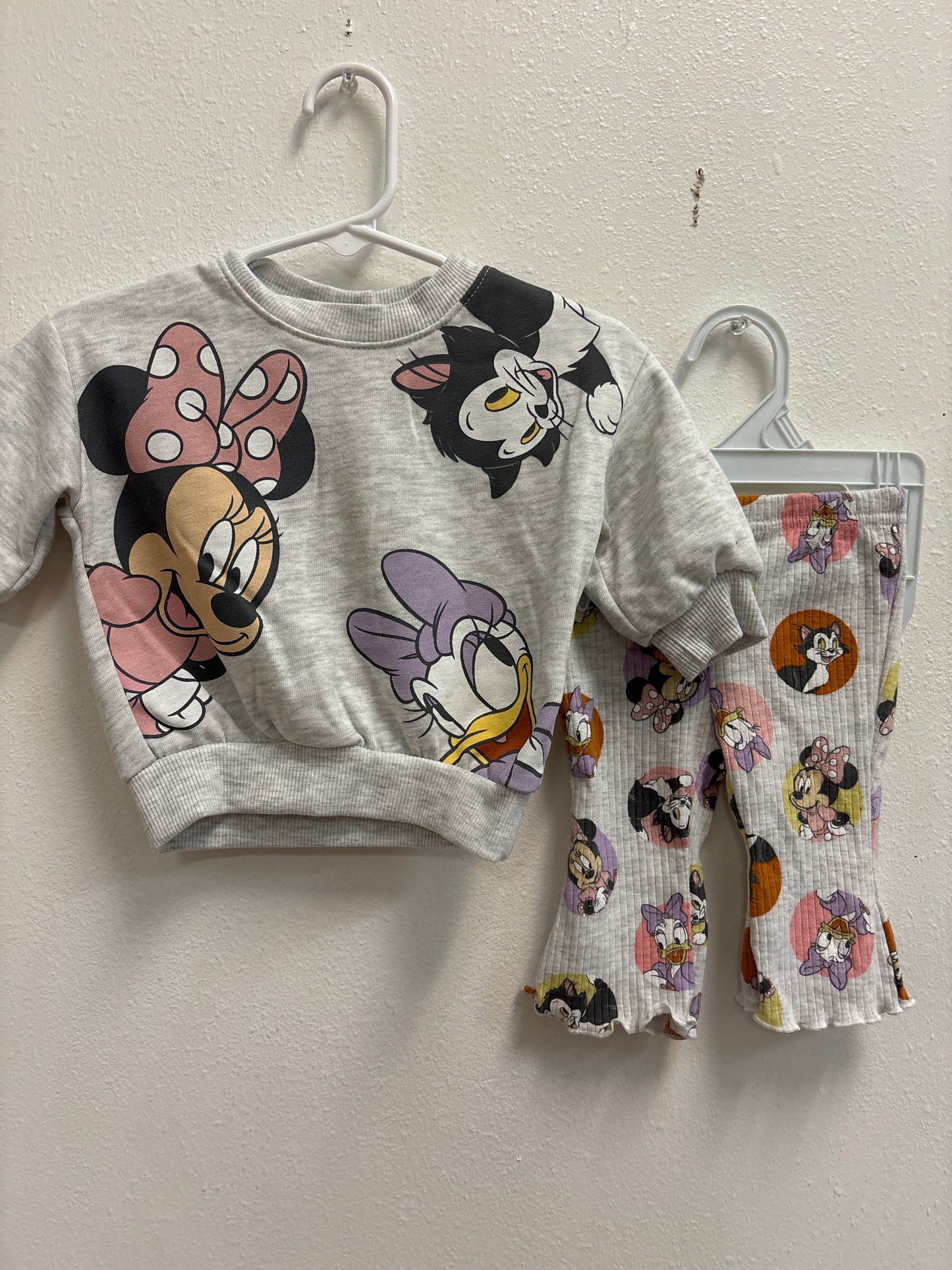 0-3m Minnie Mouse Outfit
