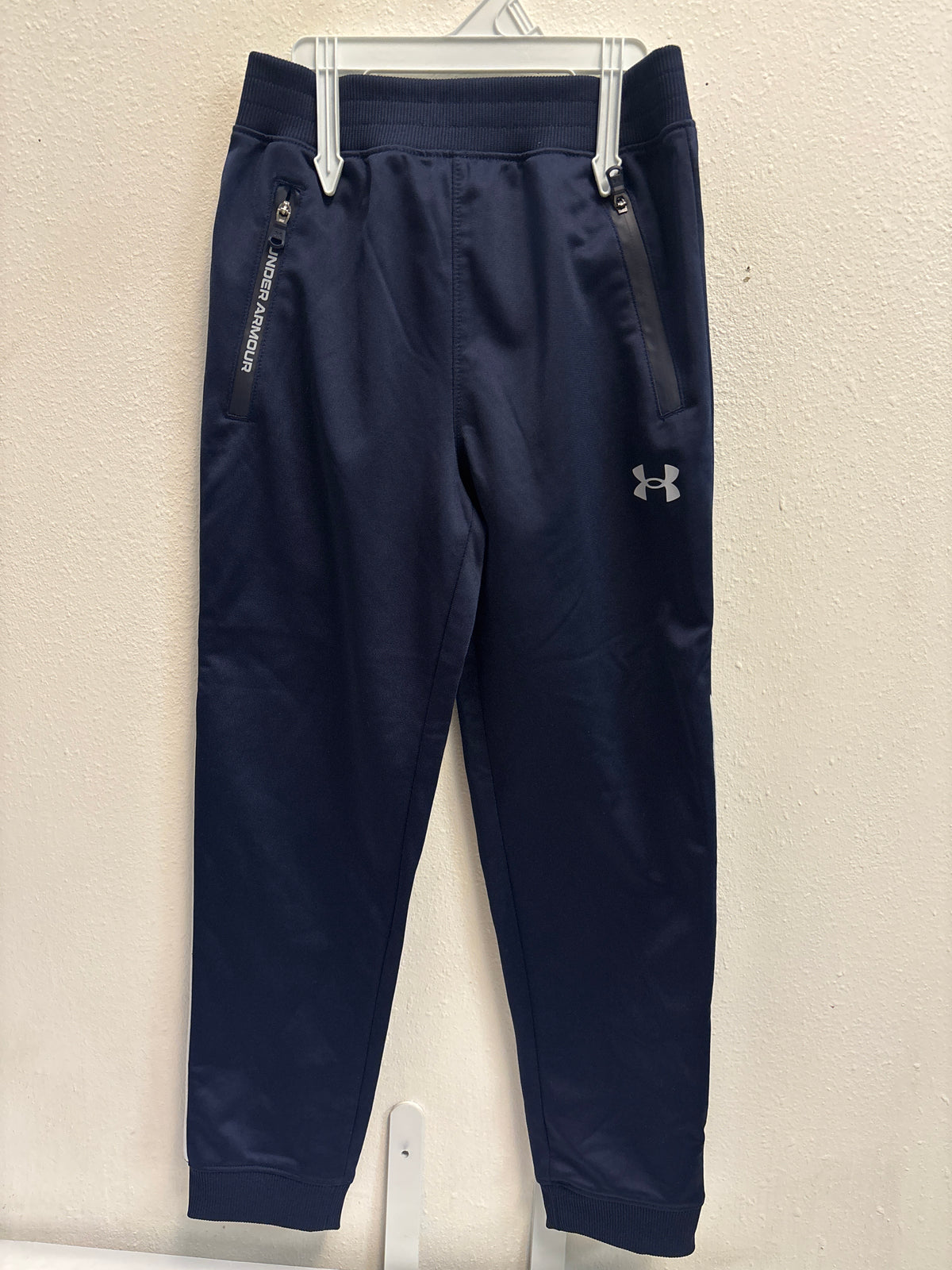 7 Navy Under Armour Joggers