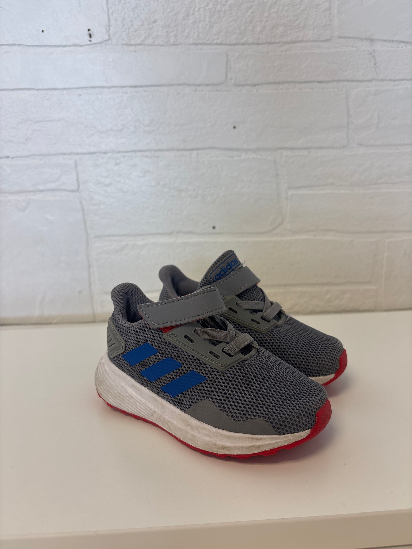 Size 6 Toddler Gray Adidas