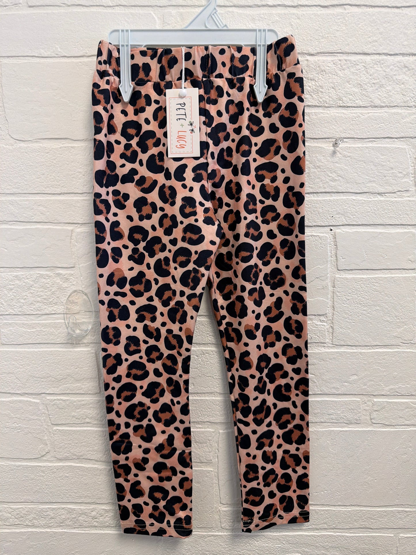 6/6x NEW Pete & Lucy Leopard Print Bottoms