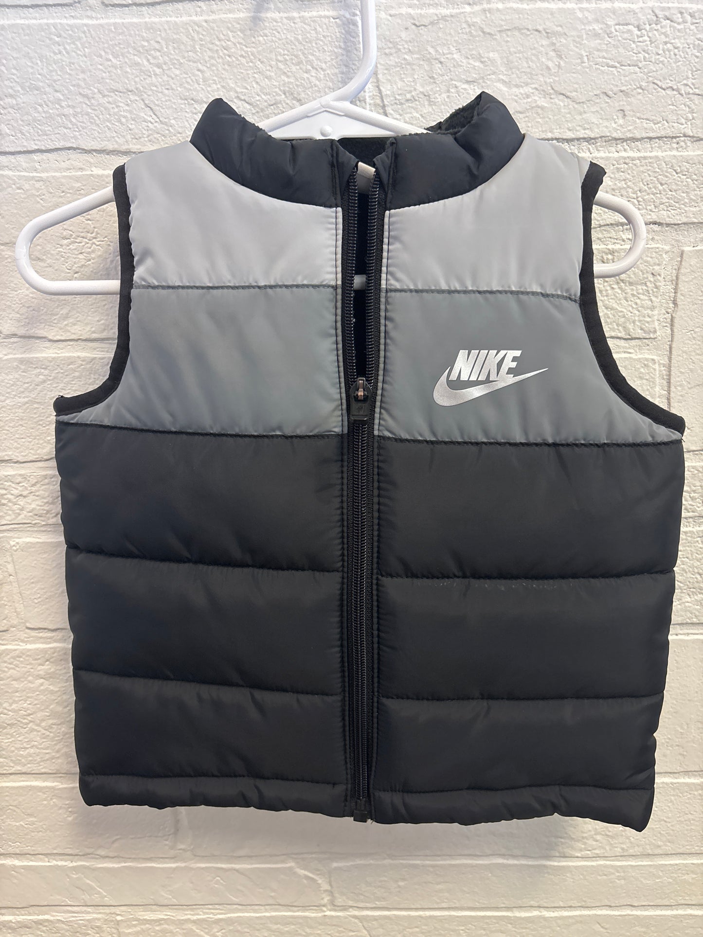 18m Nike Puffer Vest
