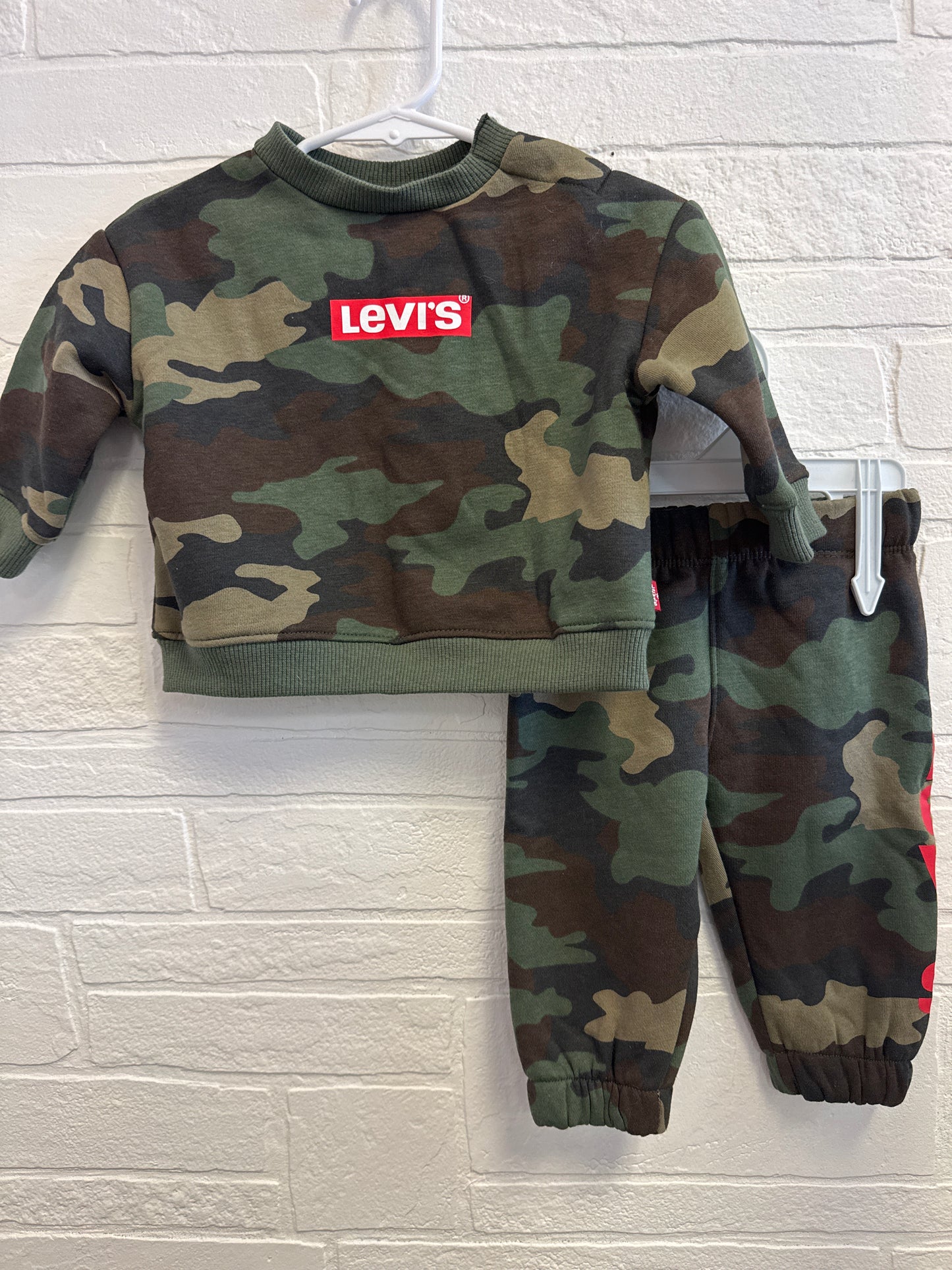 6m Levi’s Camo Sweat Set
