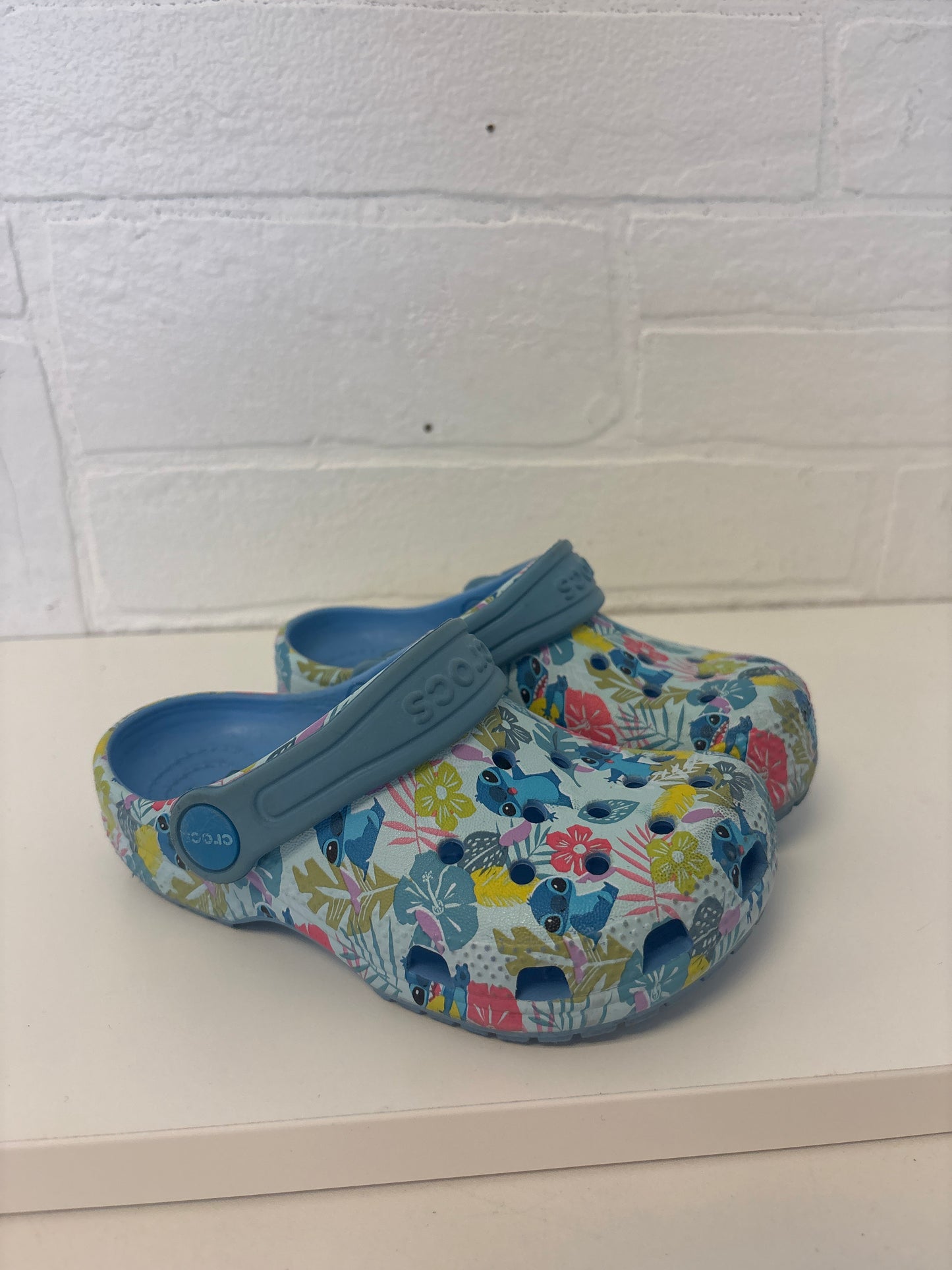 Size 9 Stitch Crocs