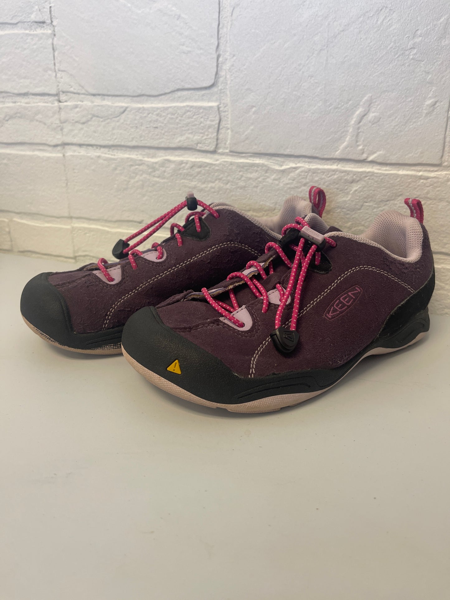 Size 2 Keen Purple Pink