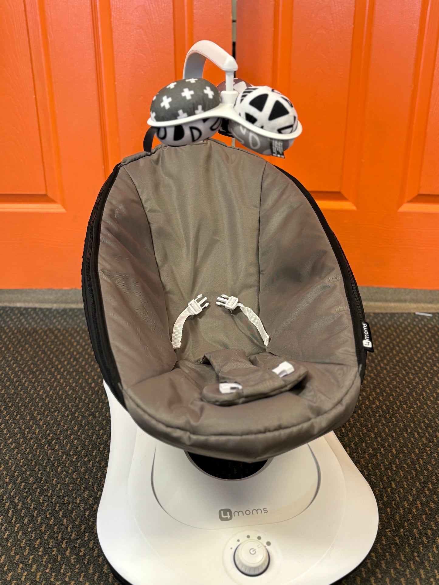4moms NEW RockaRoo Baby Rocker