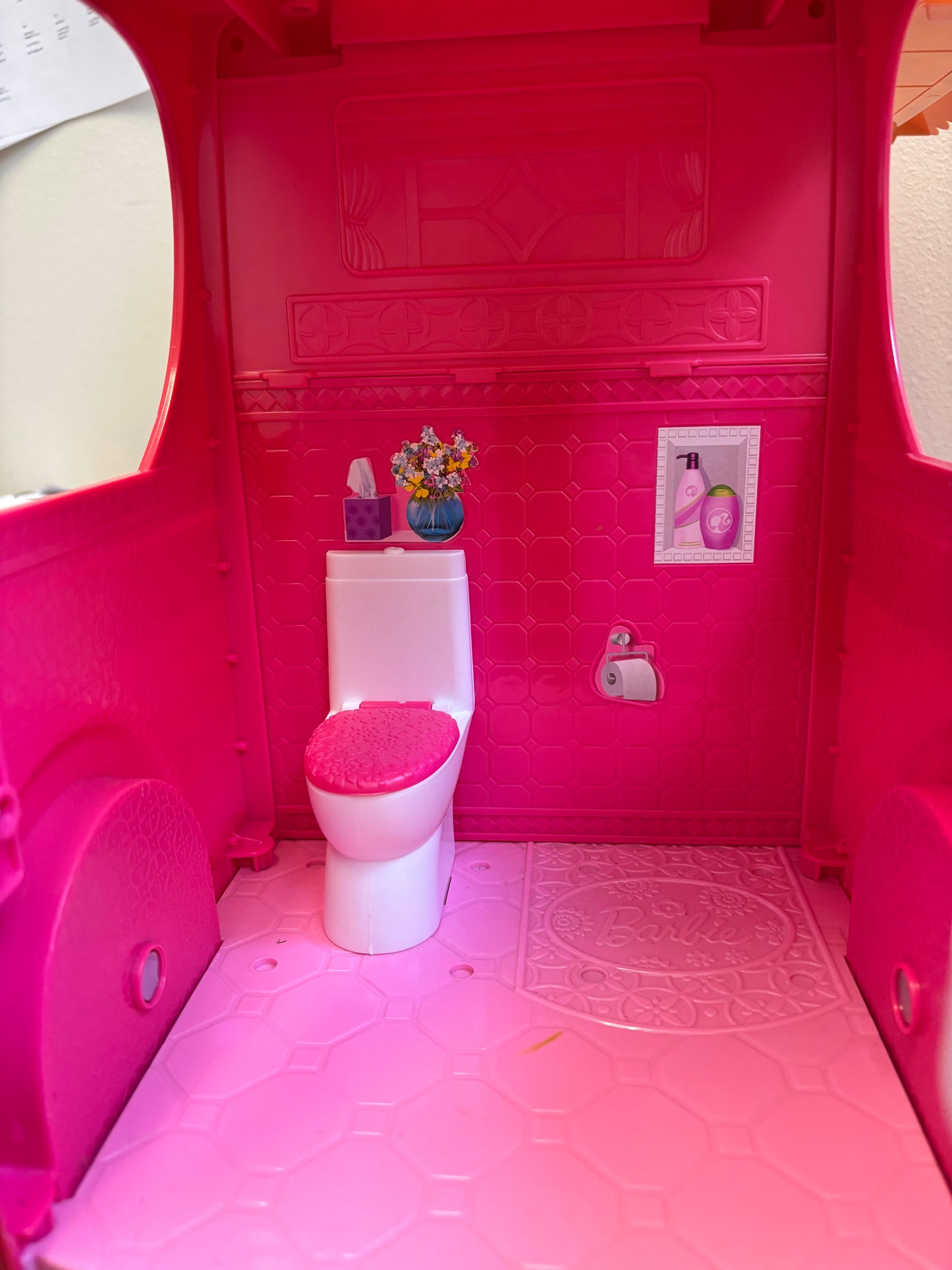 Barbie Pop Up Motor Home Pink RV Dream Camper Van Playset 2014