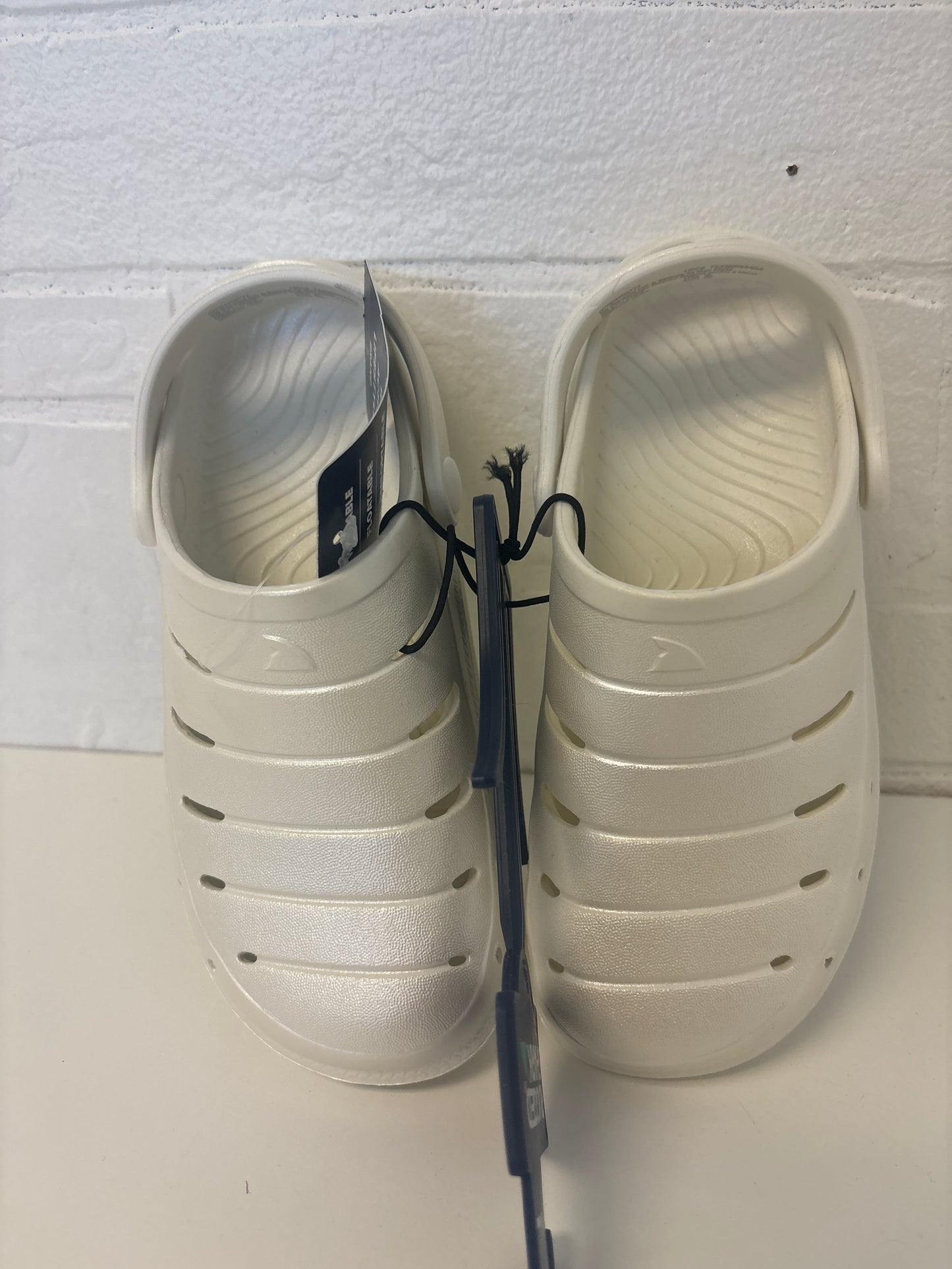 Size 12 New Rugged Shark Sandals