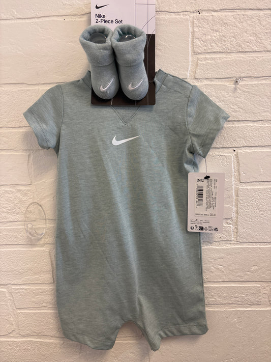 0-6m New Sage Nike Outfit