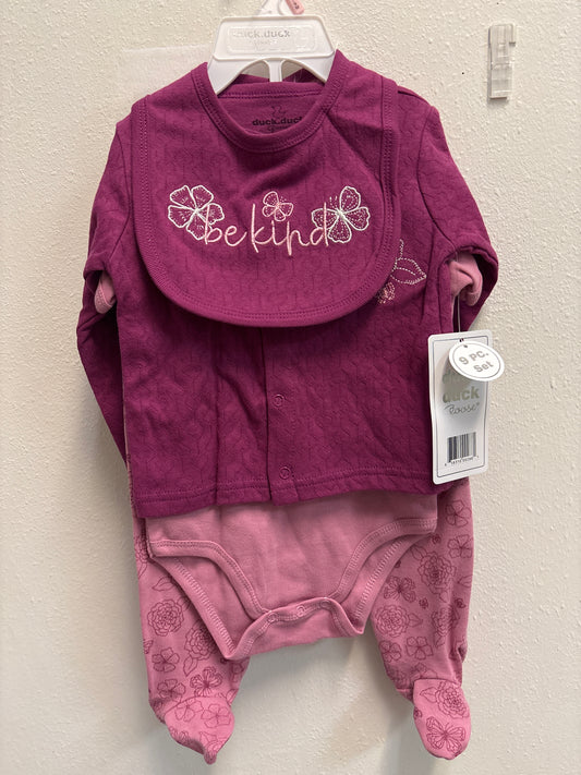 6-9m New 9 piece Purple Layette Set