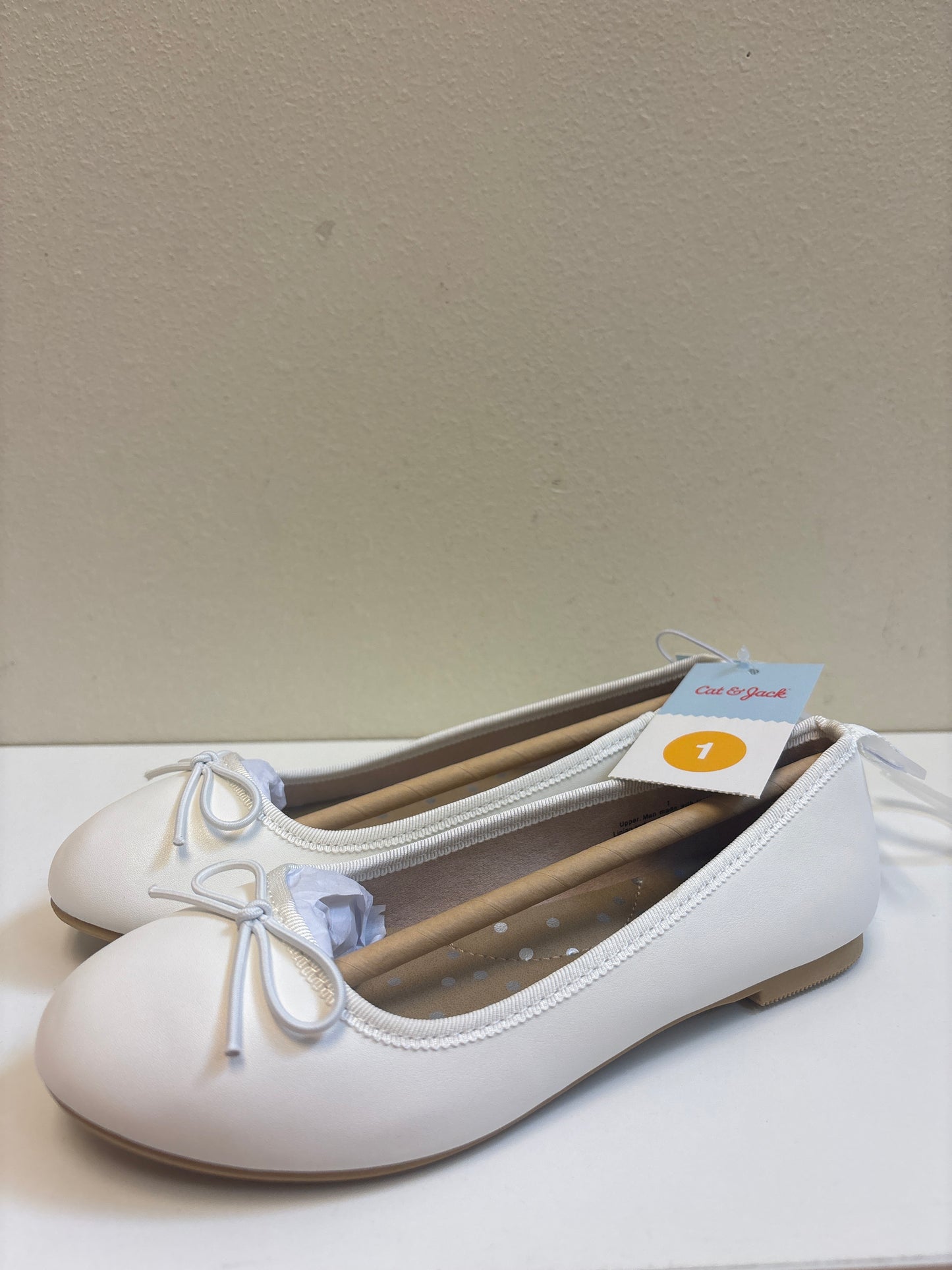 Size 1 New White Slip On Dress Shoes