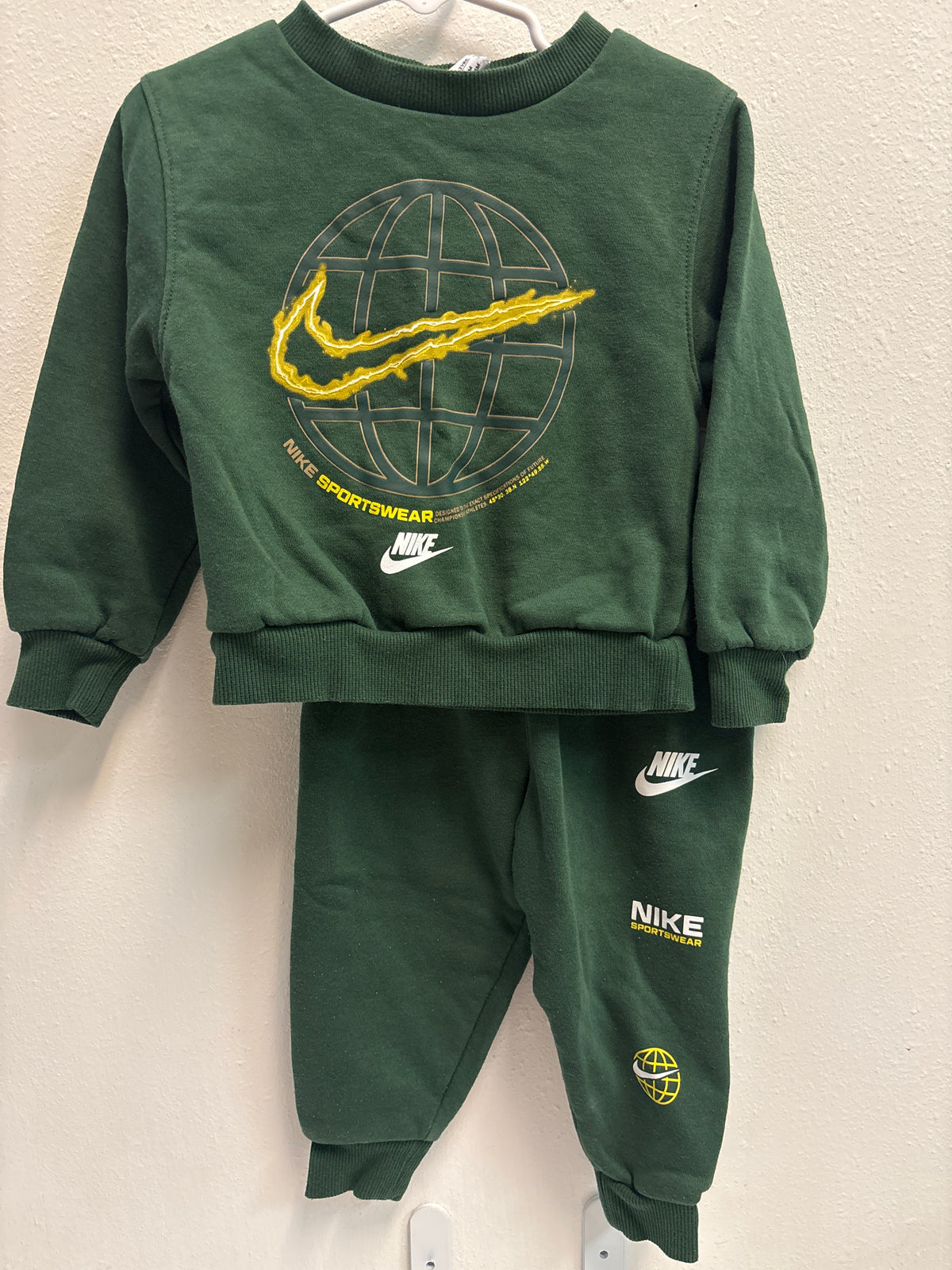 2T Green Nike Outfit