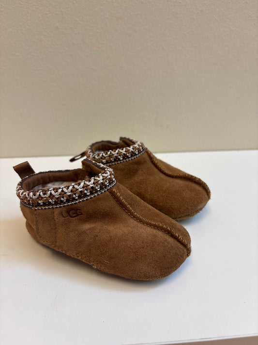 Size 2-3 Infant Ugg Tasman
