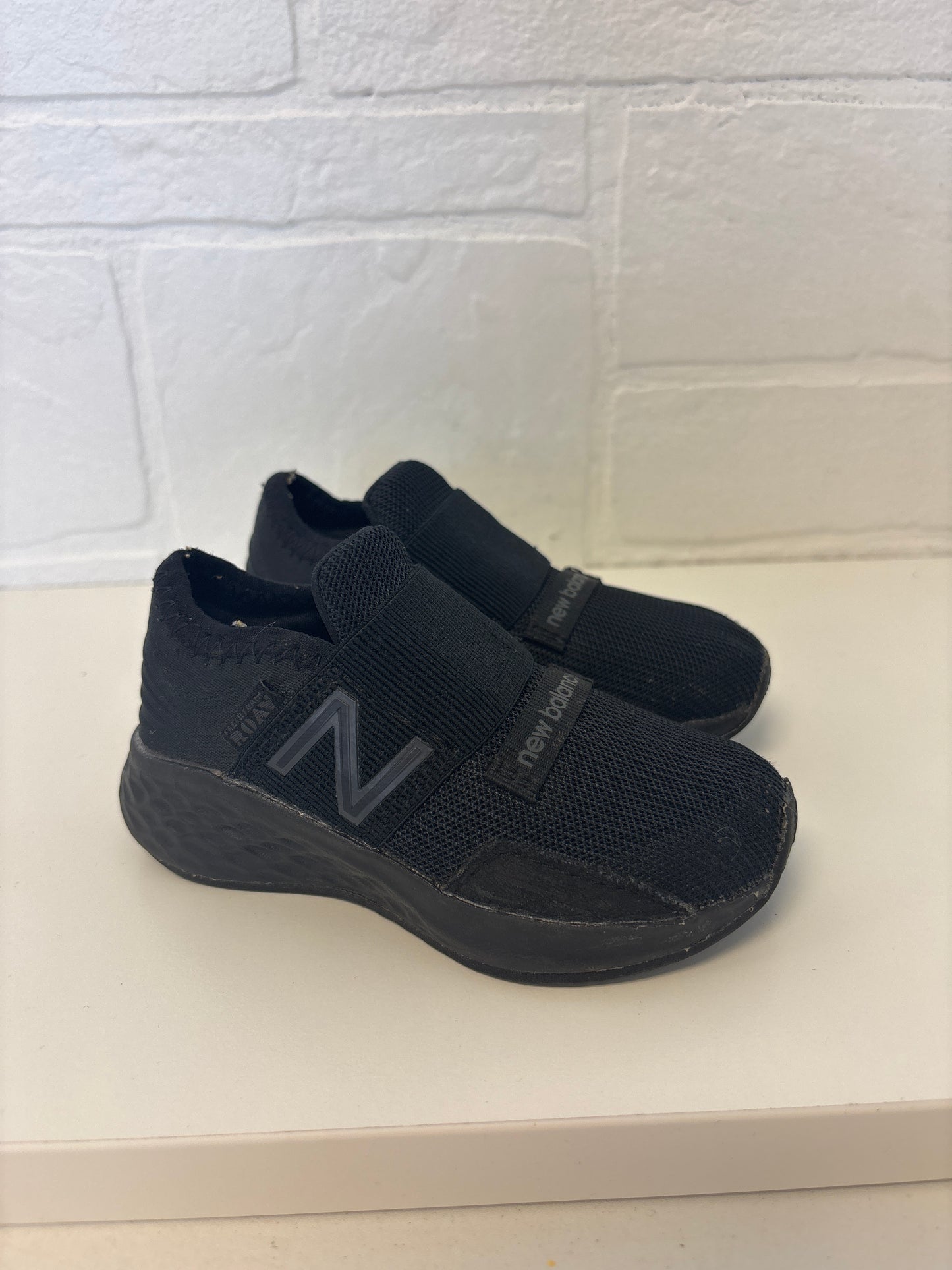 Size 6 Toddler Black New Balance