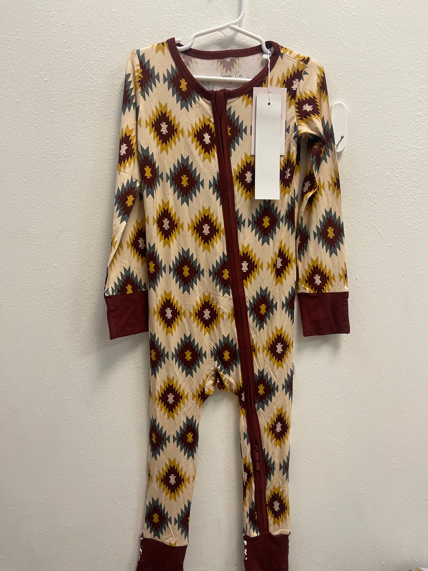 4t NEW Laree + Co Aztec Zippie