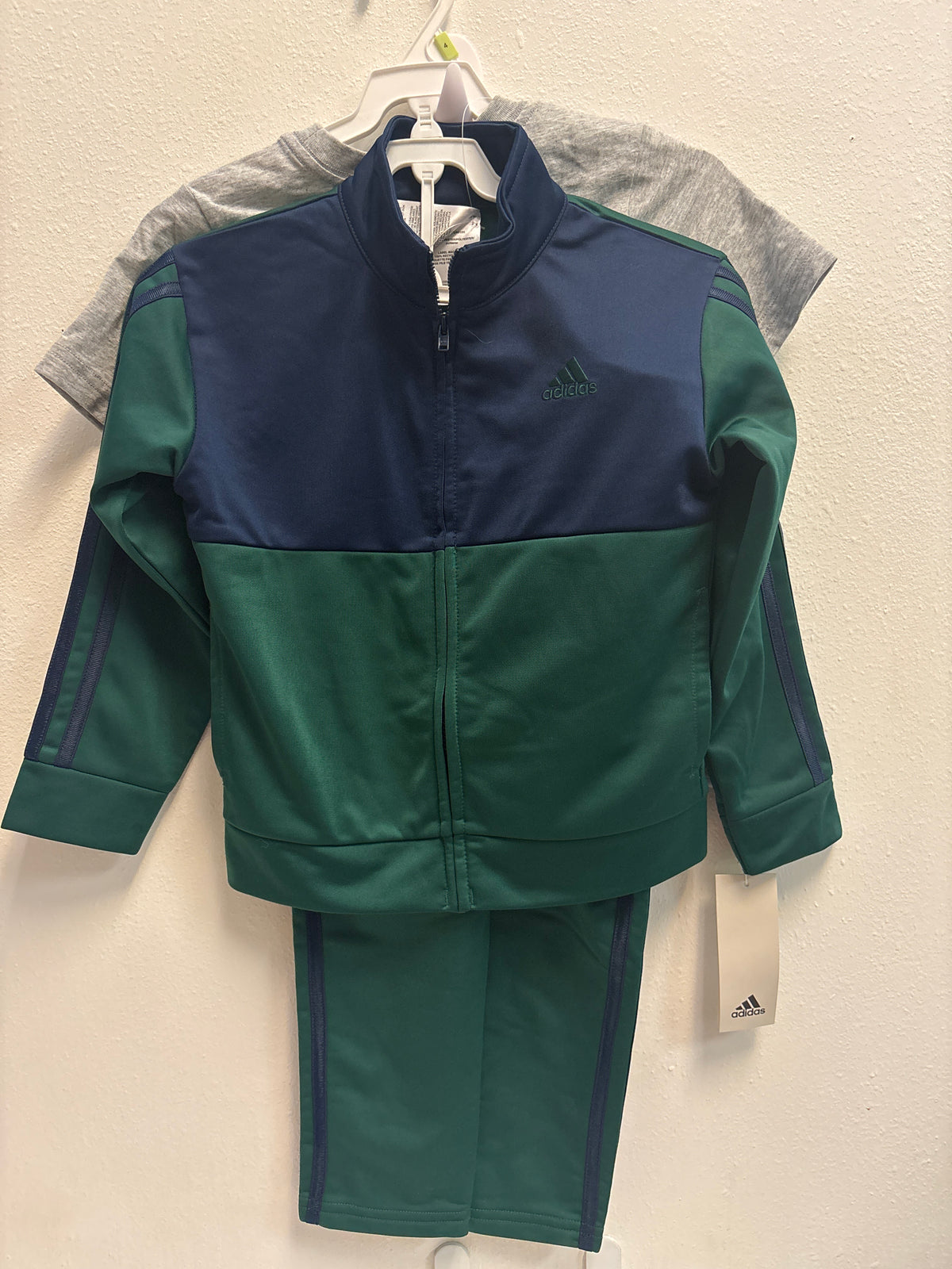 4 New Adidas 3 Piece Outfit