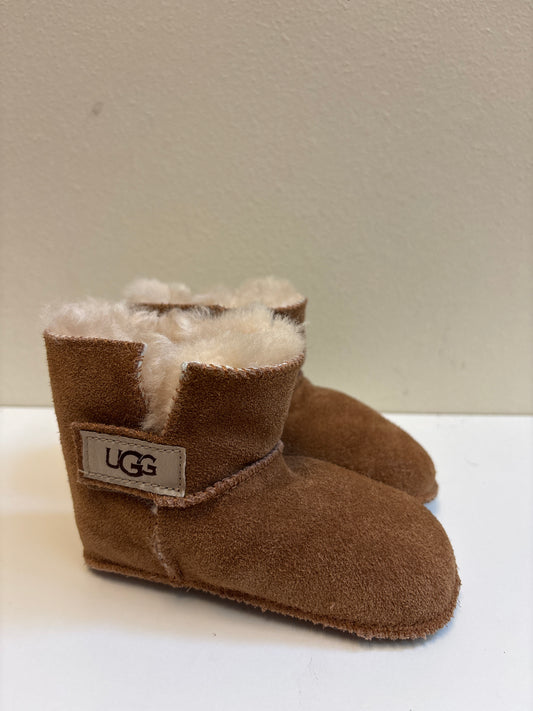 Size 6-7 Toddler Ugg Boots