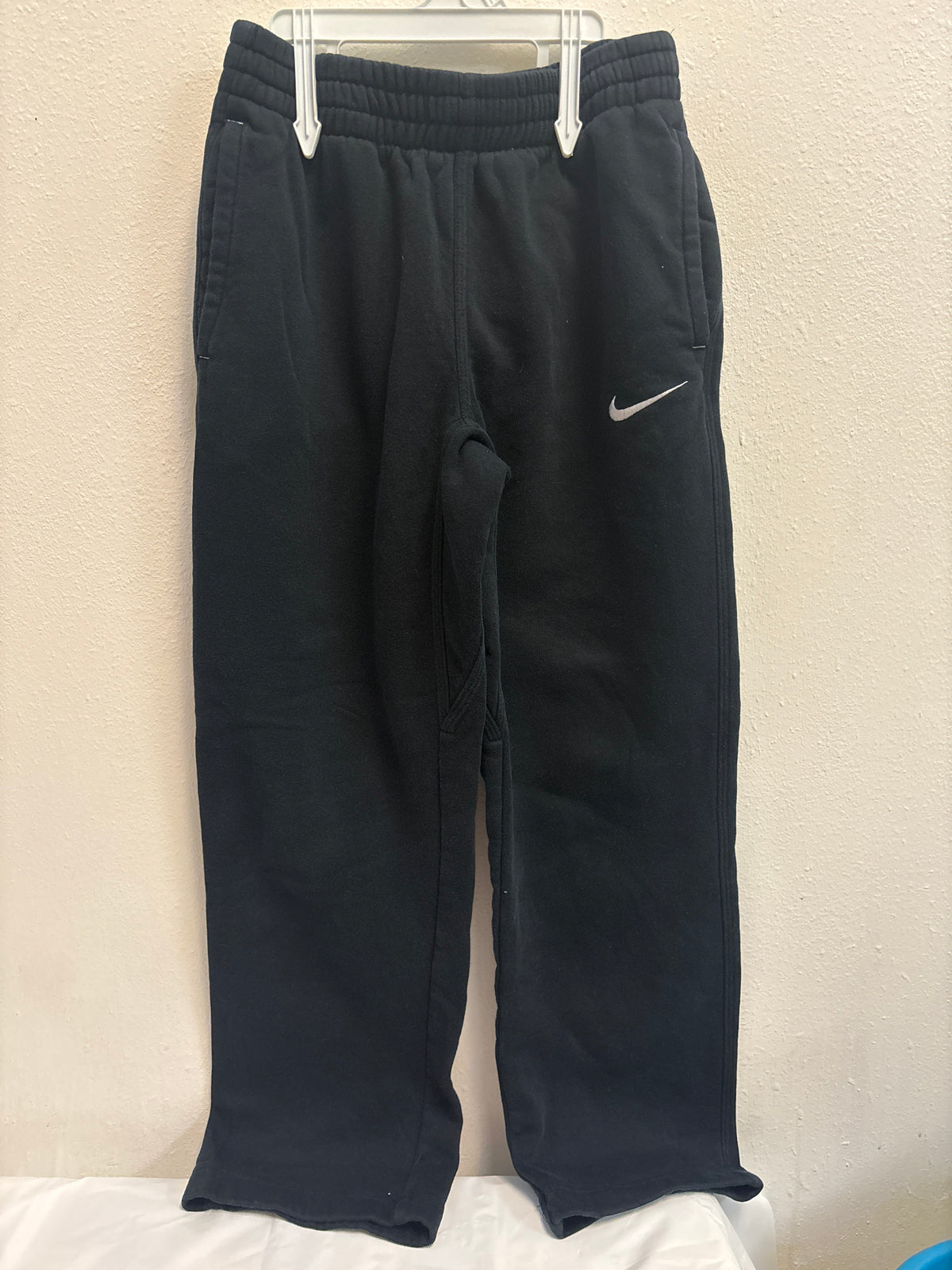 M Black Nike Sweats