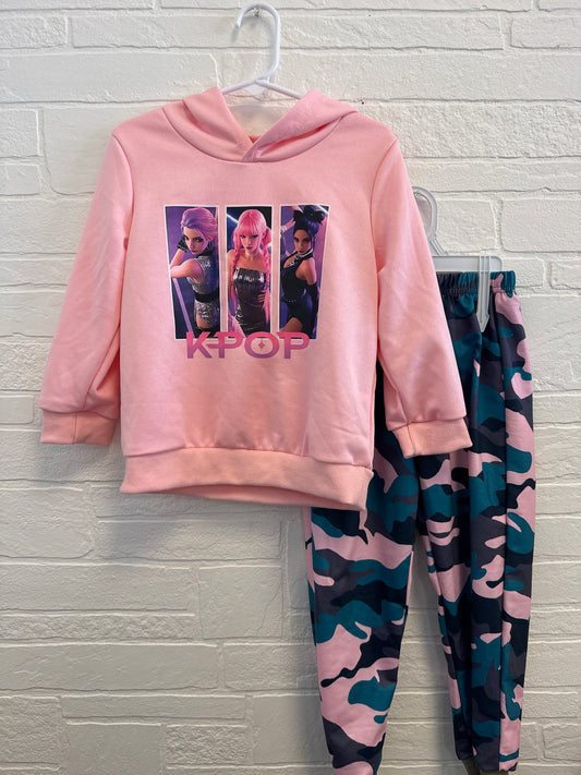 4 K-POP Hoodie + Camo Pants Set