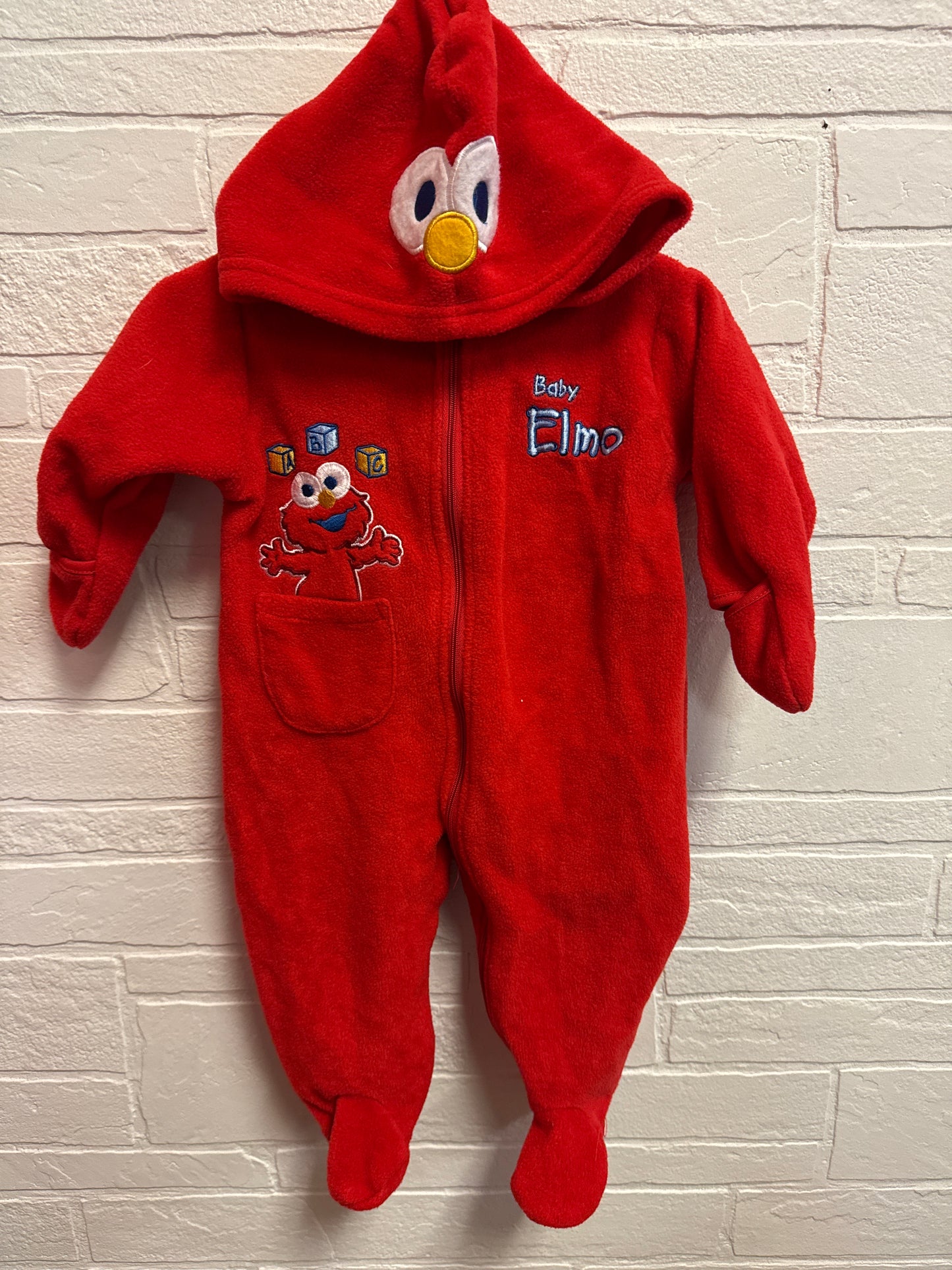 0-3m VINTAGE Baby Elmo Hooded Sleeper