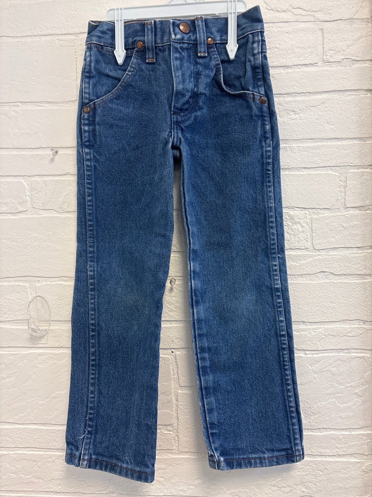 5 Slim Wrangler Leather Patch Jeans