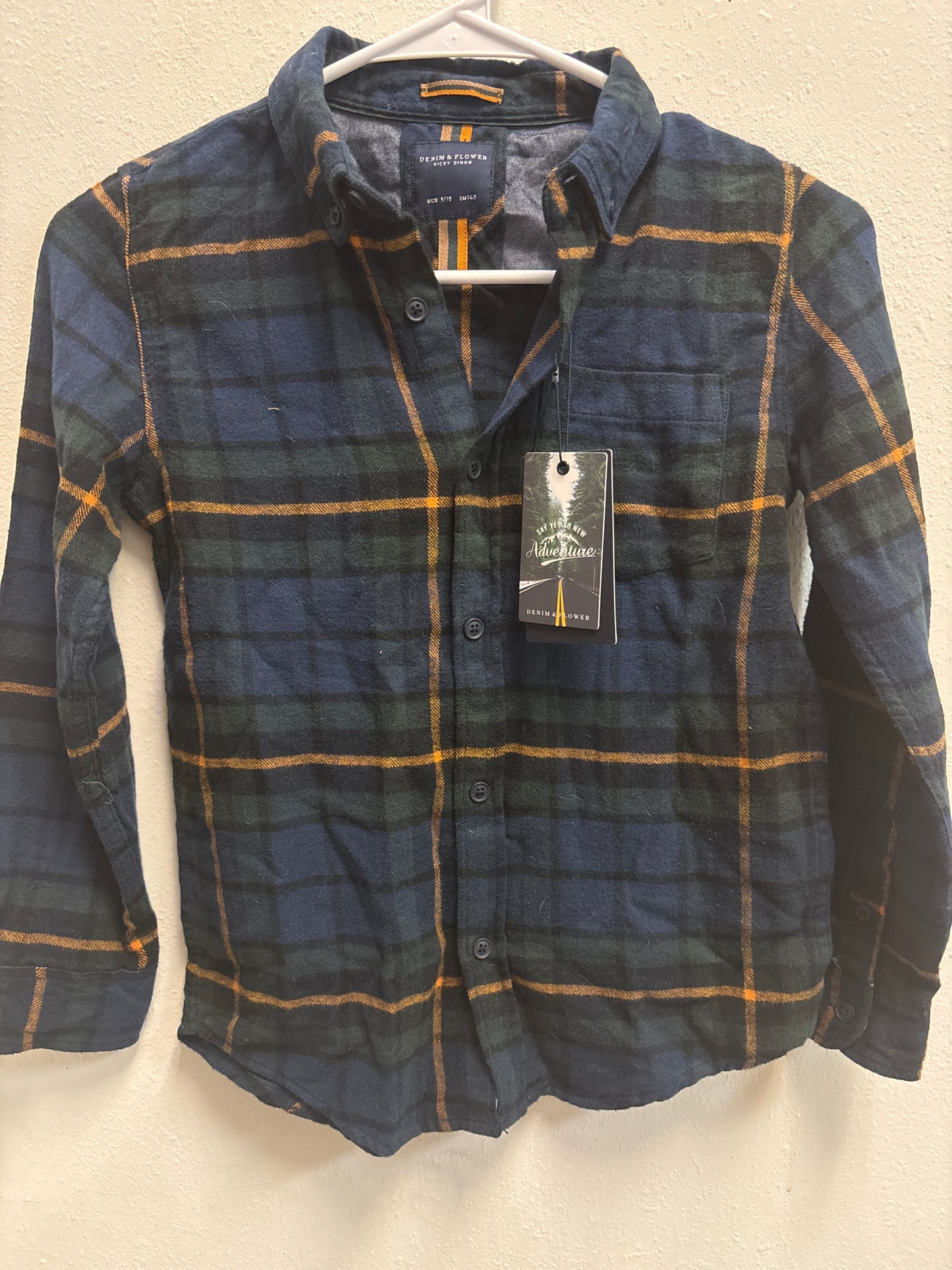 9-10 New Plaid Flannel