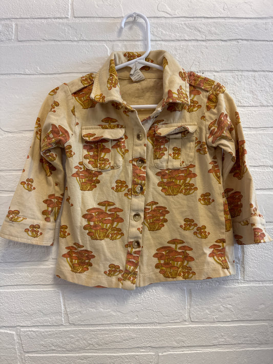 2t Kate Quinn Mushroom Button Up