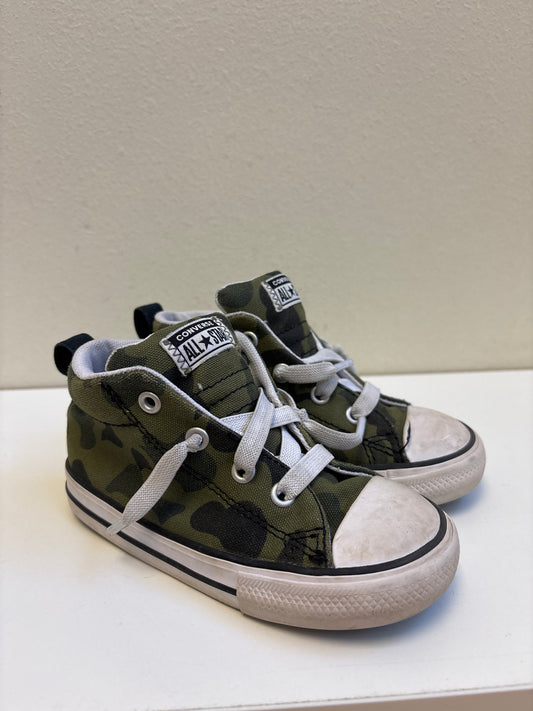 Size 8 Camo Converse