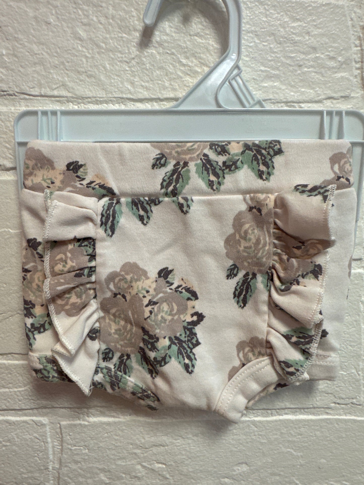 0-3m Kate Quinn Floral+Ruffle Bummie