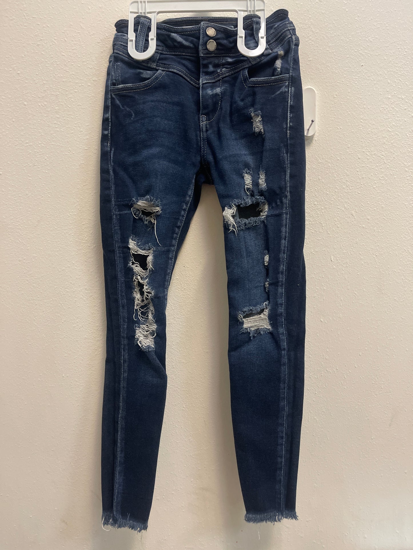 8 kancan Distressed Hi Rise Skinny Jean