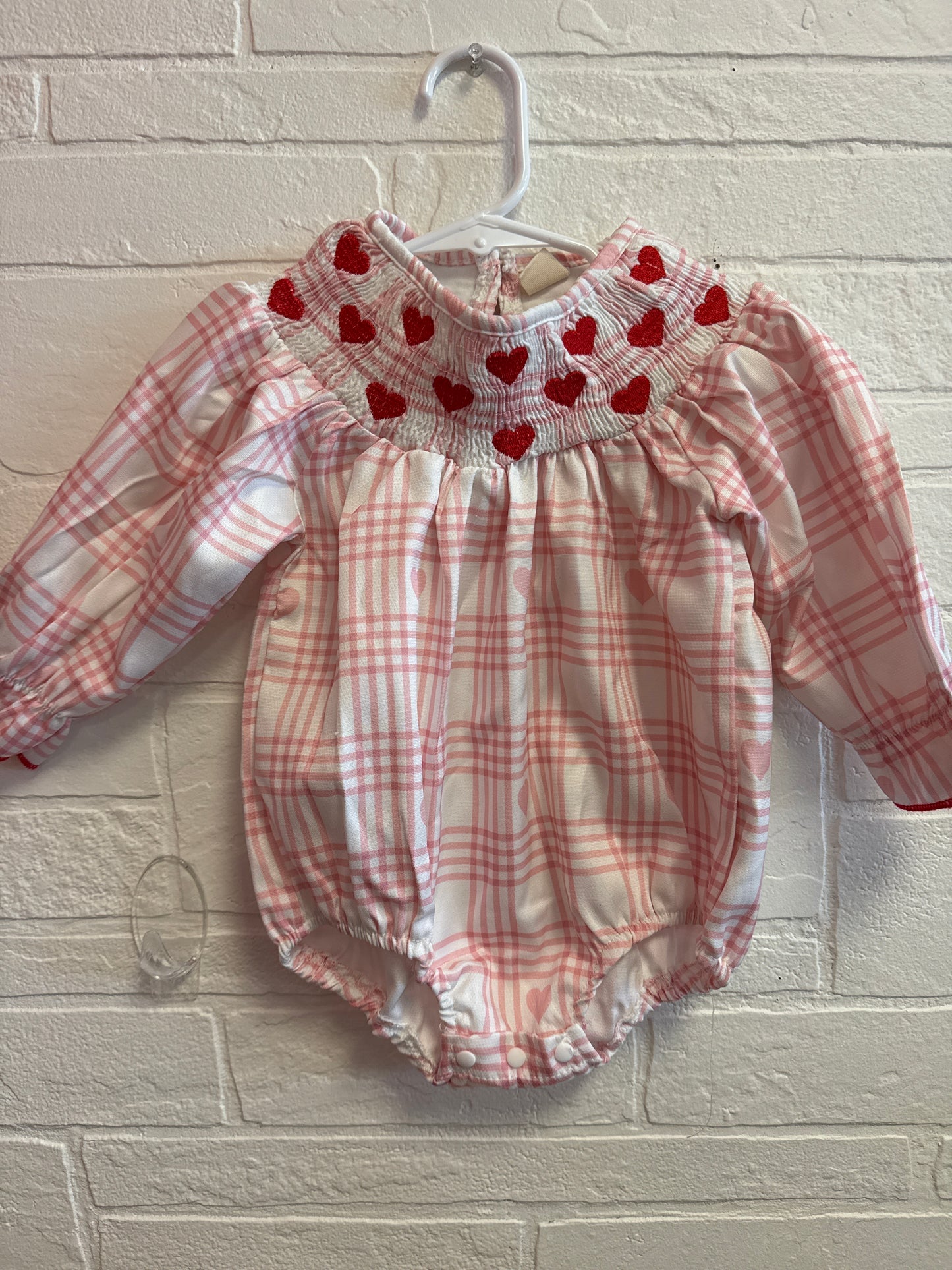 79(12-18m) Plaid Hearts Smocked Bubble Romper