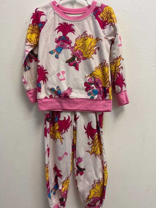 4-5 Trolls White Music Notes Pajamas