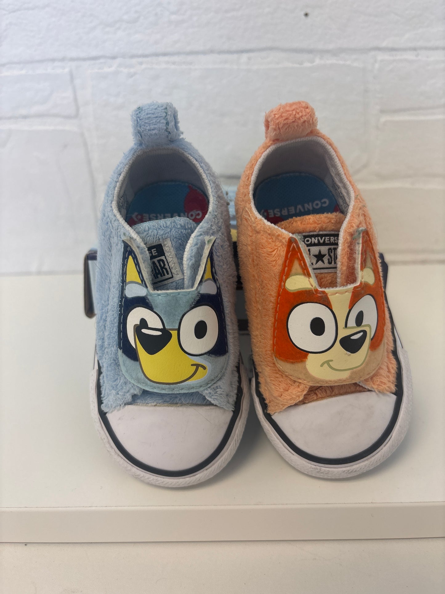 Size 4 Toddler Bluey Bingo Converse
